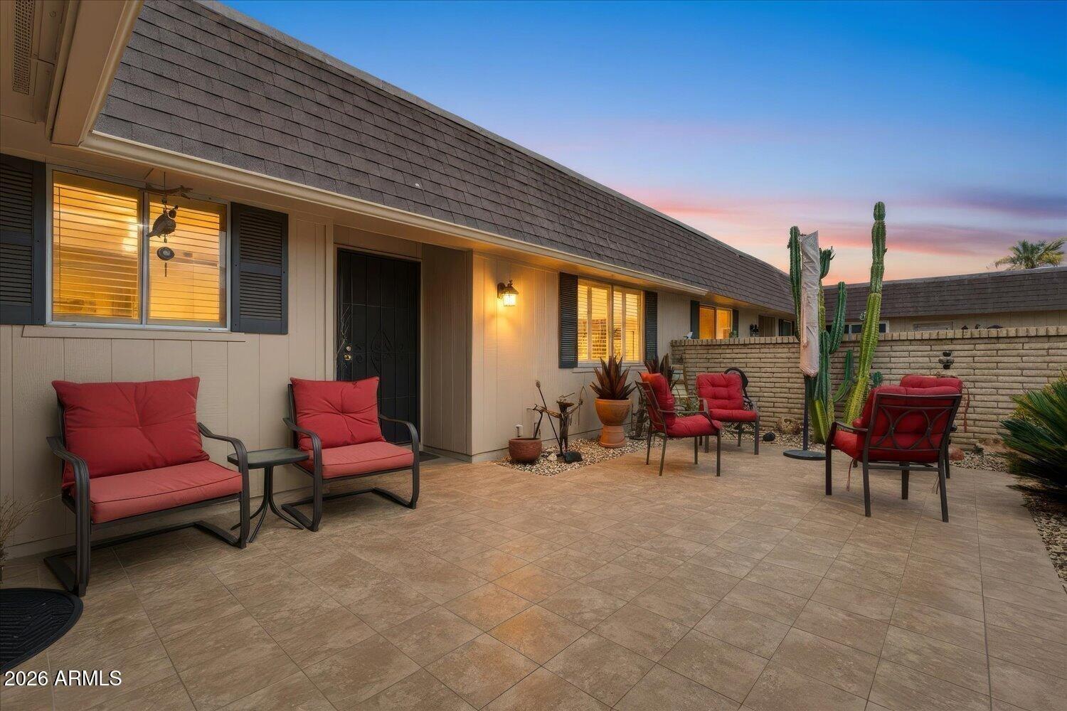 W Saratoga Cir, Sun City, AZ 85351