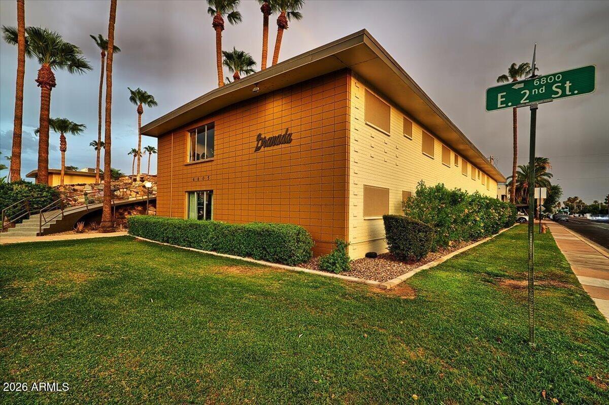 E 2nd St, Scottsdale, AZ 85251
