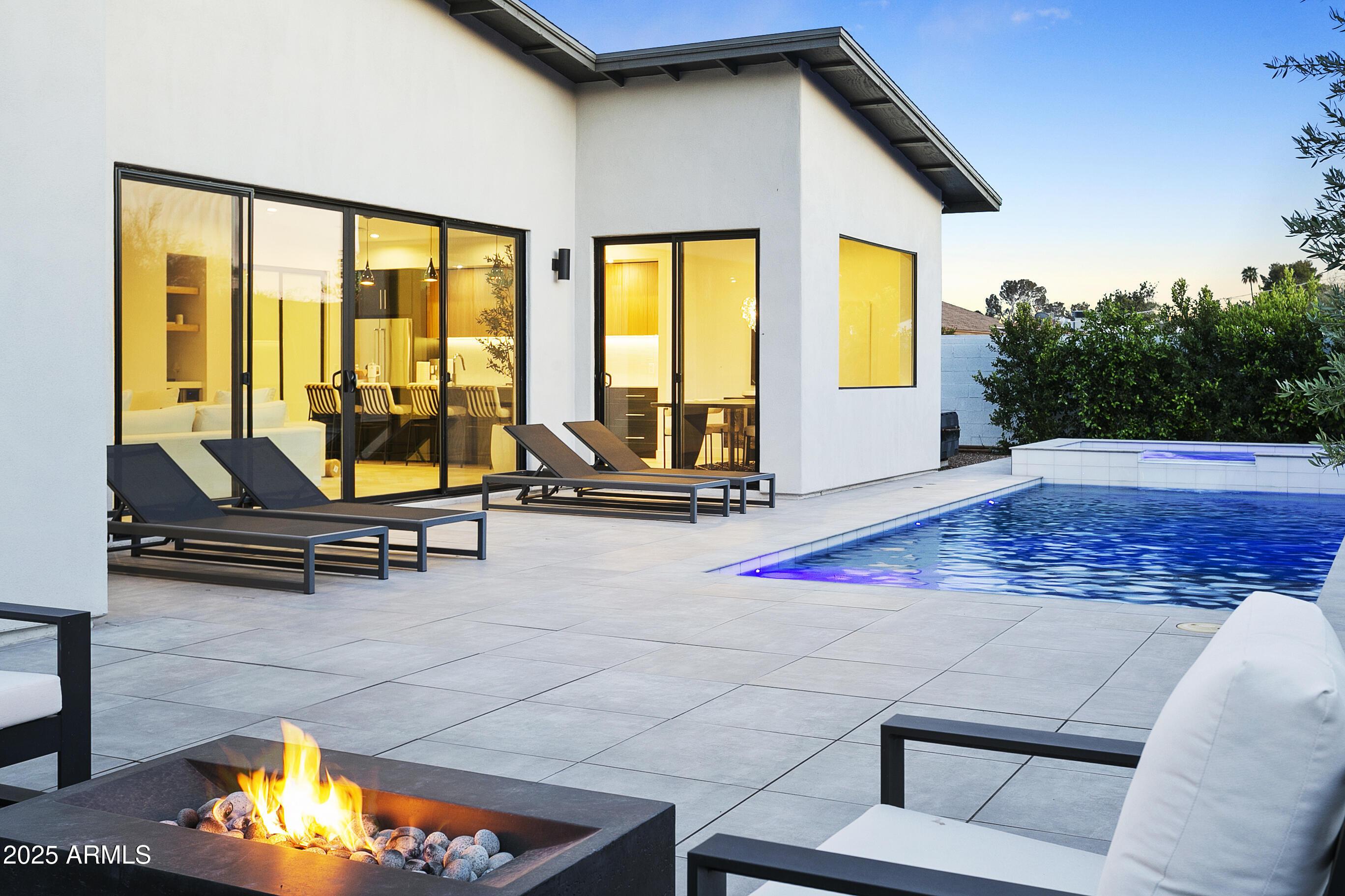 N 33rd Pl, Phoenix, AZ 85018