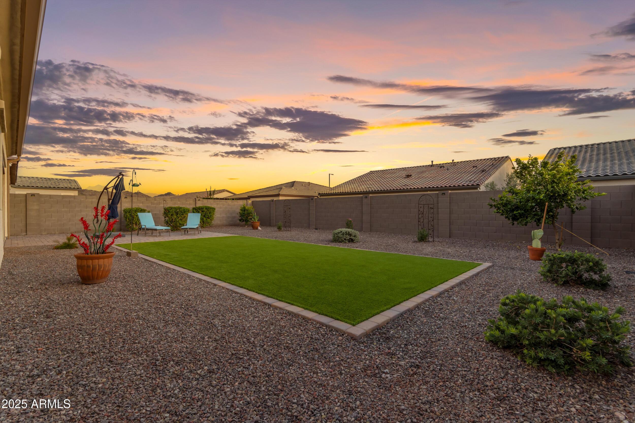 W Amberwood Dr, Goodyear, AZ 85338