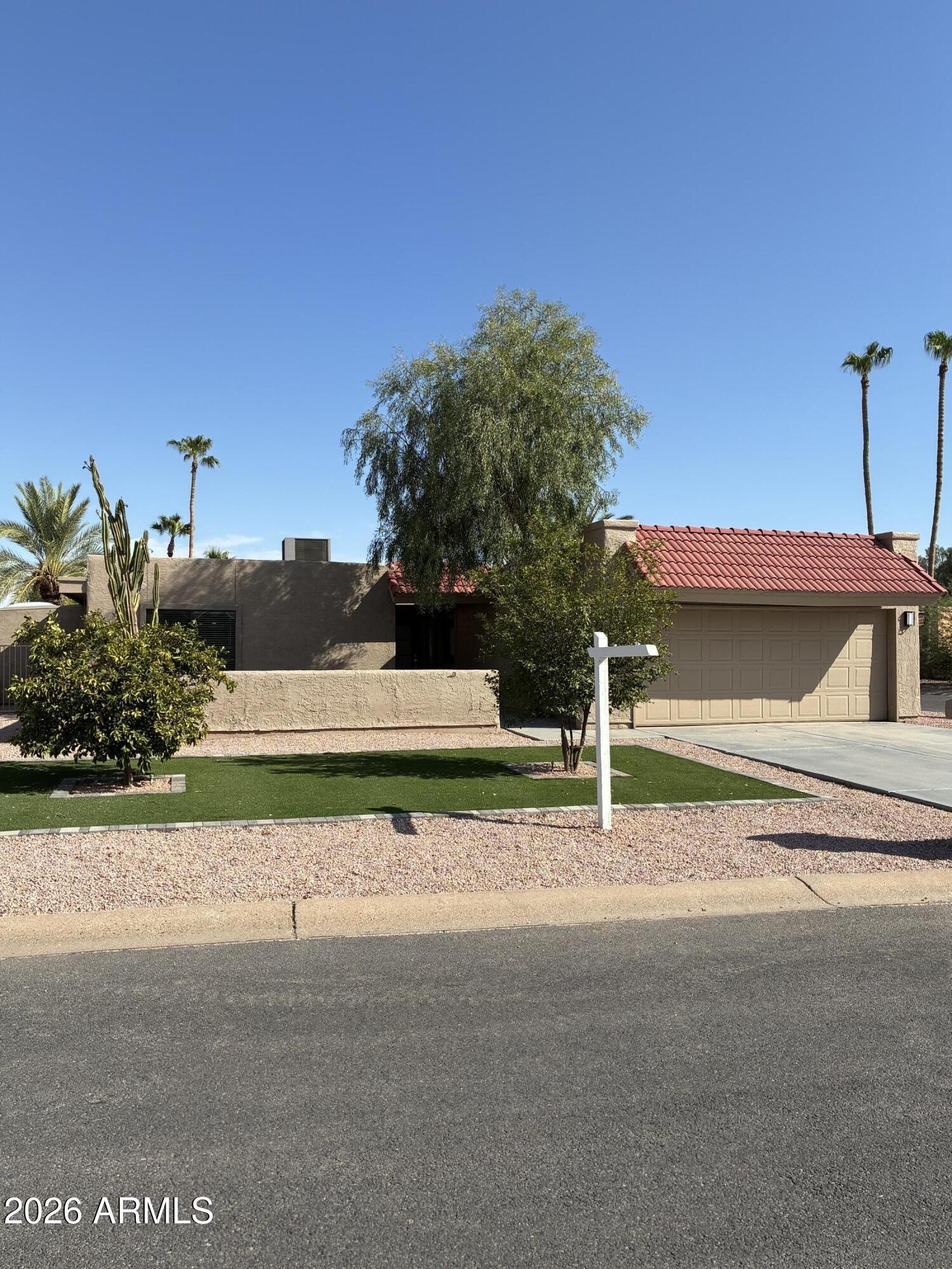 E Palomino Pl, Sun Lakes, AZ 85248