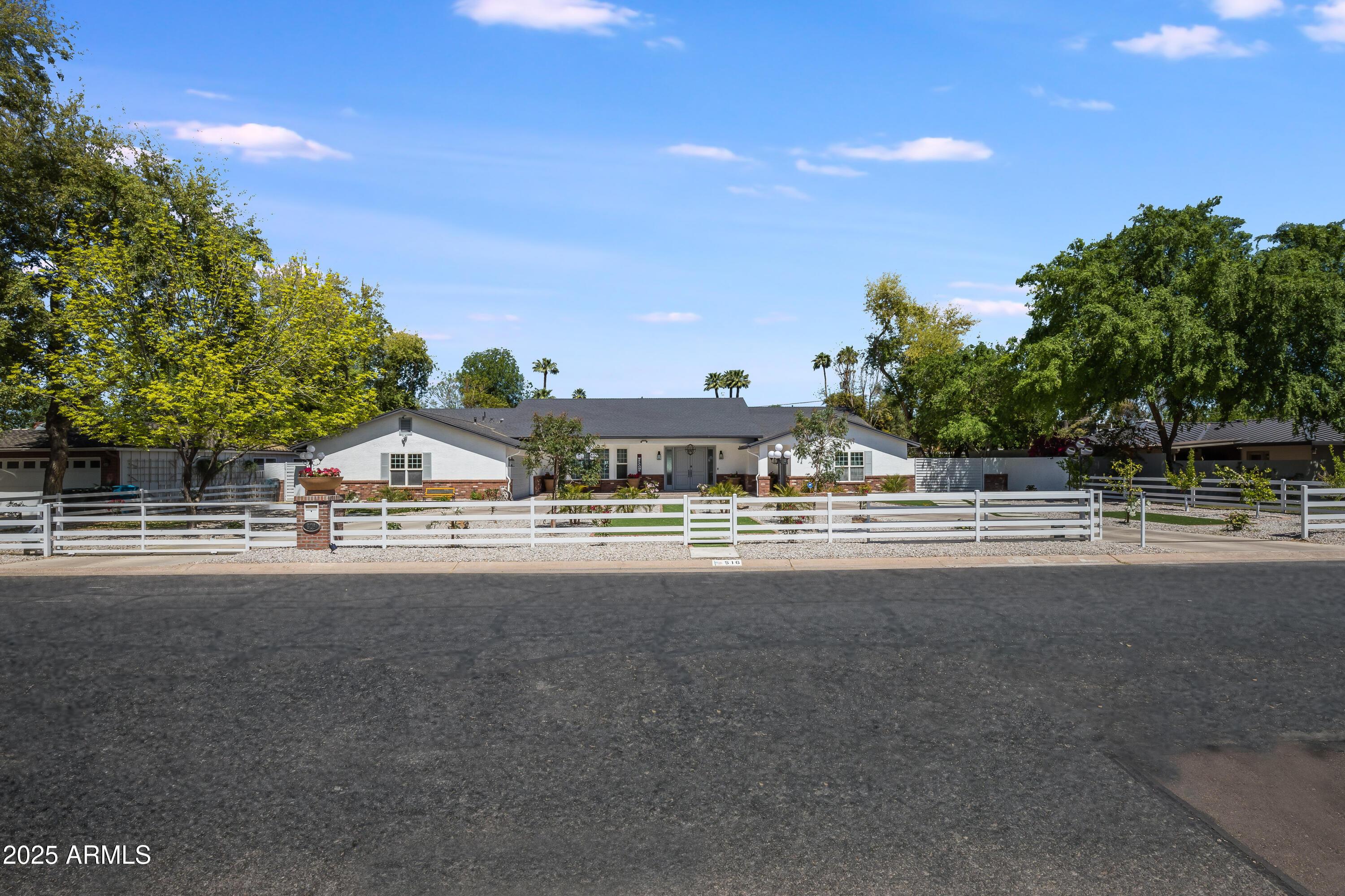 W Rancho Dr, Phoenix, AZ 85013