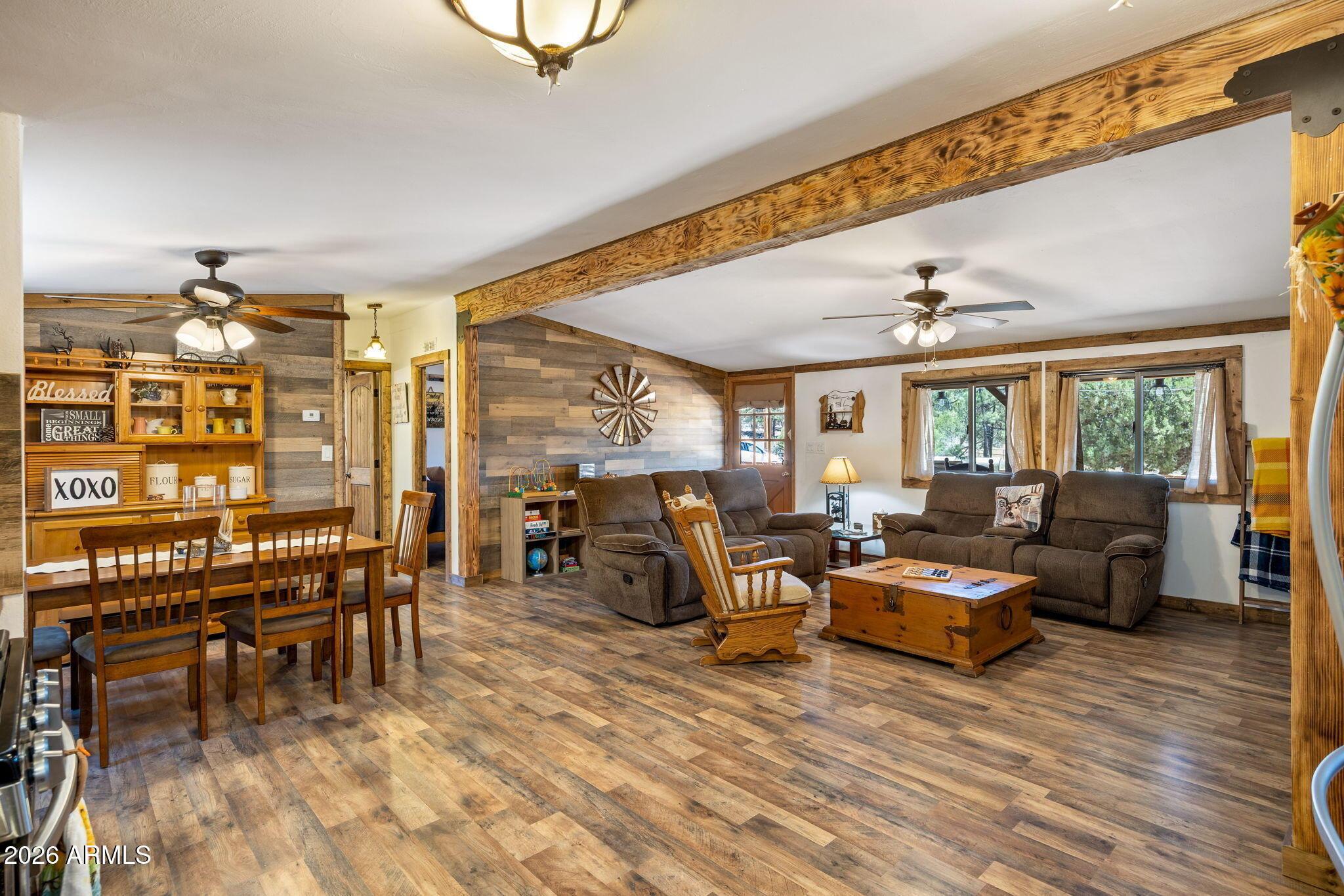 Gingerbread Ln, Overgaard, AZ 85933