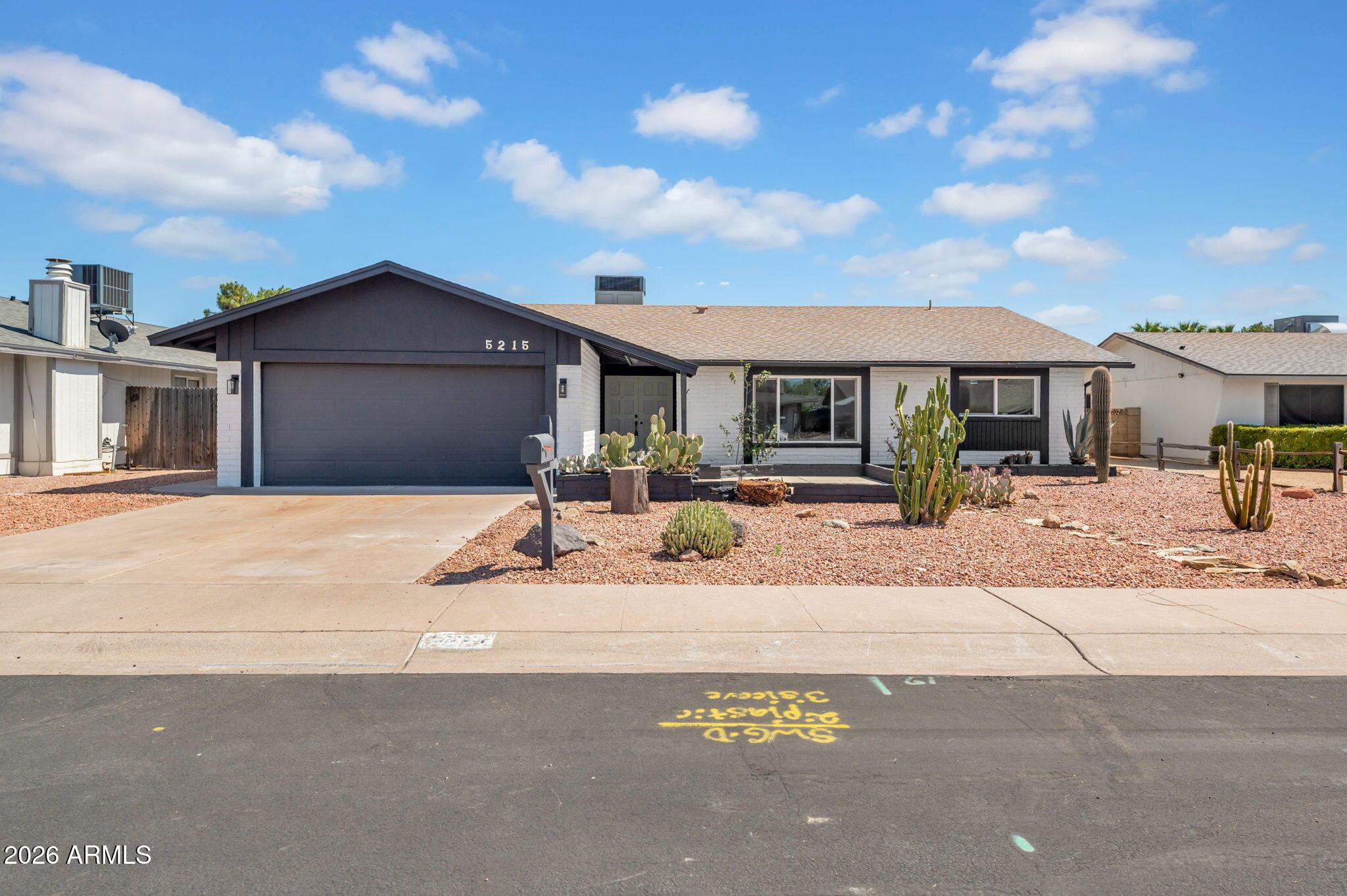 W Hearn Rd, Glendale, AZ 85306