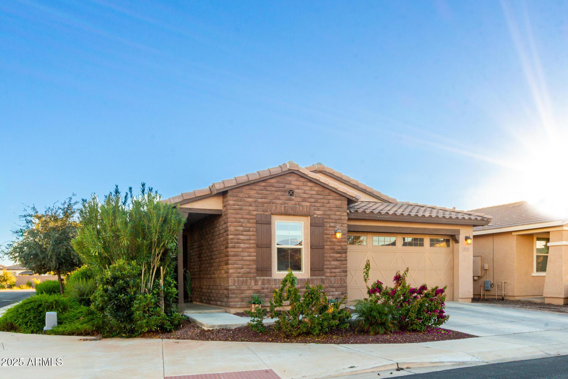 W Willow Bend Ln, Phoenix, AZ 85037