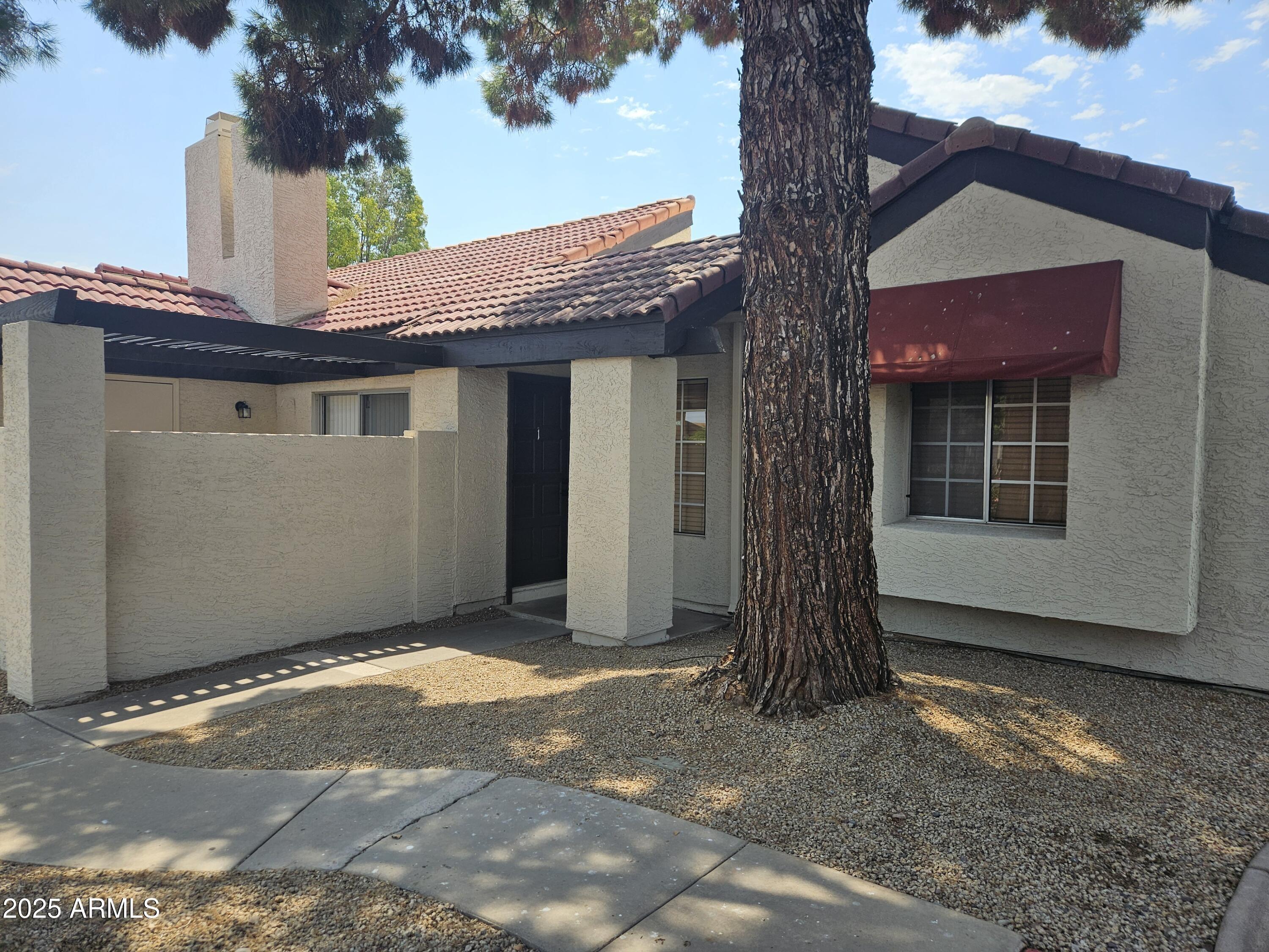 E Kirkland Ln, Tempe, AZ 85281