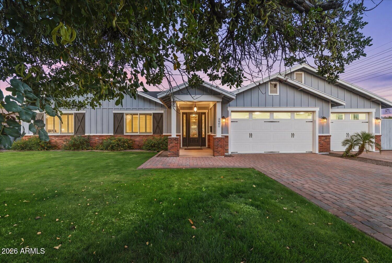 N 34th Pl, Phoenix, AZ 85018