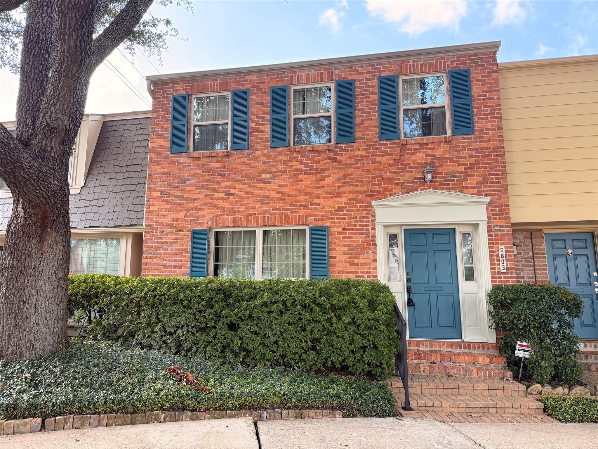 Valley Forge Dr, Houston, TX 77057