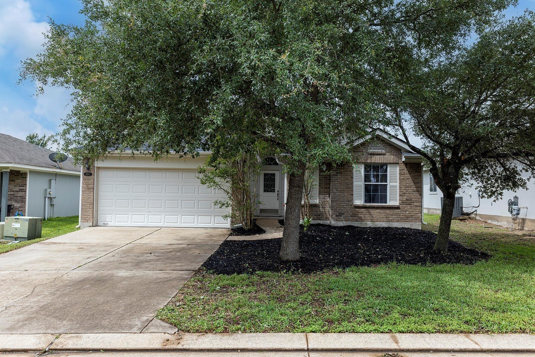 Meredith Ln, College Station, TX 77845