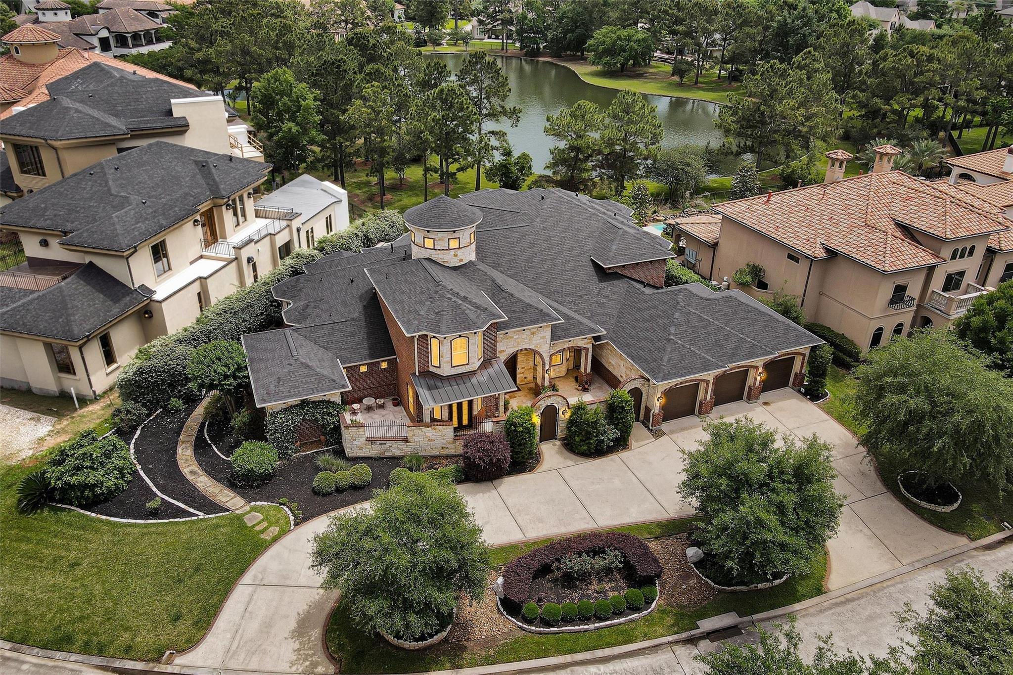 Heidi Oaks Ln, Humble, TX 77396