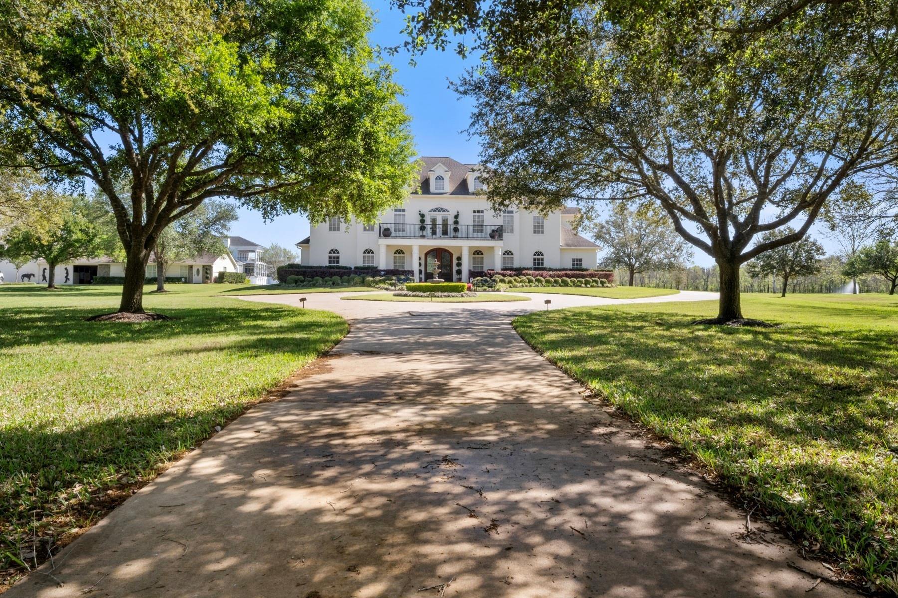 River Forest Dr, Richmond, TX 77406