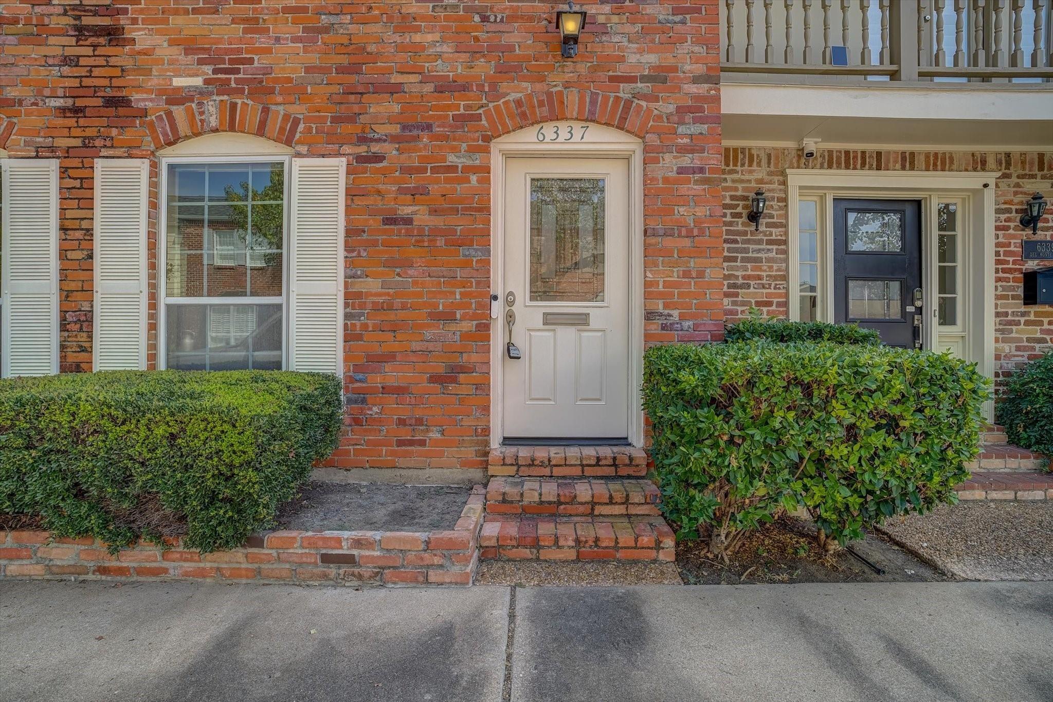 Del Monte Dr, Houston, TX 77057