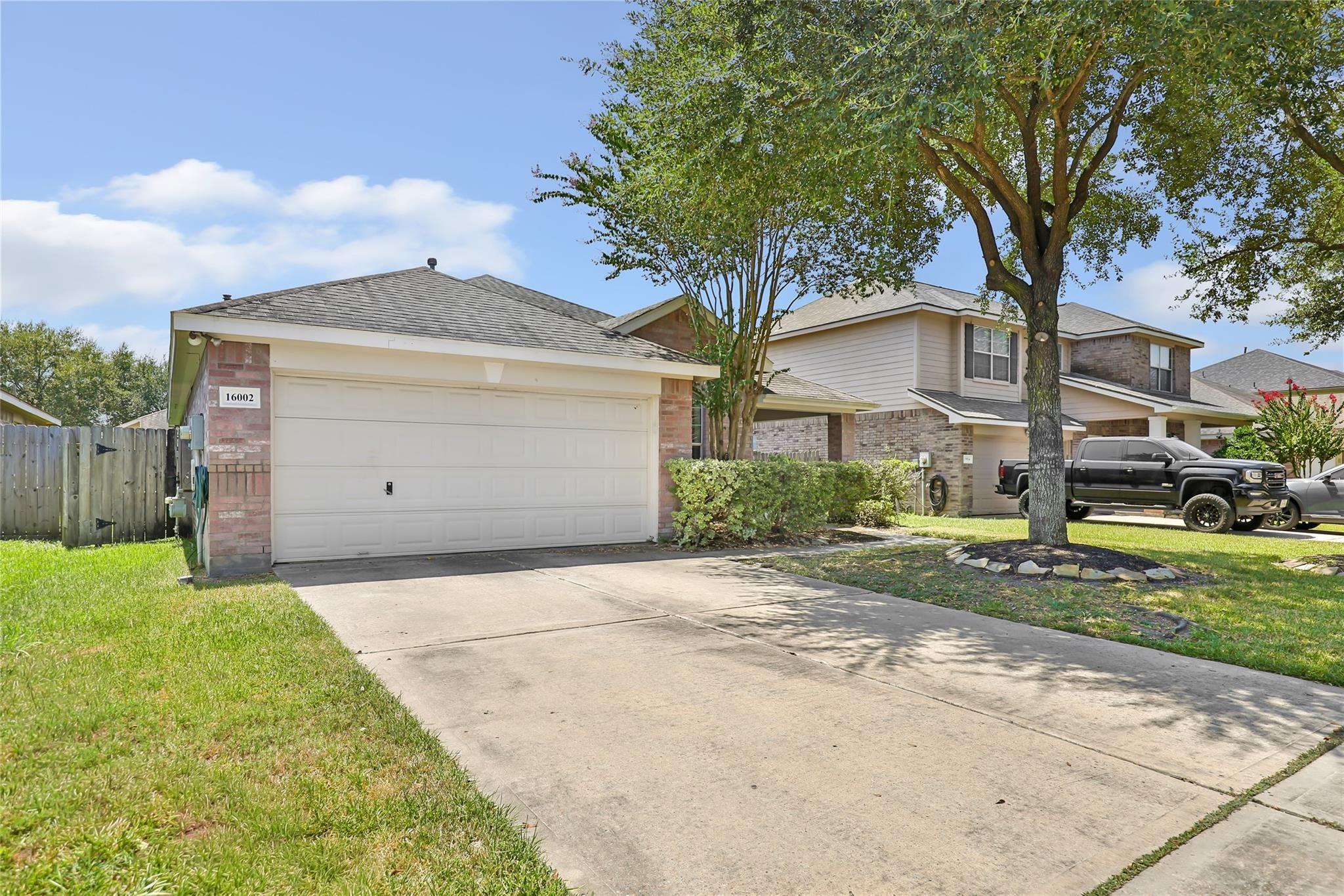 Sonoma Park Dr, Houston, TX 77049