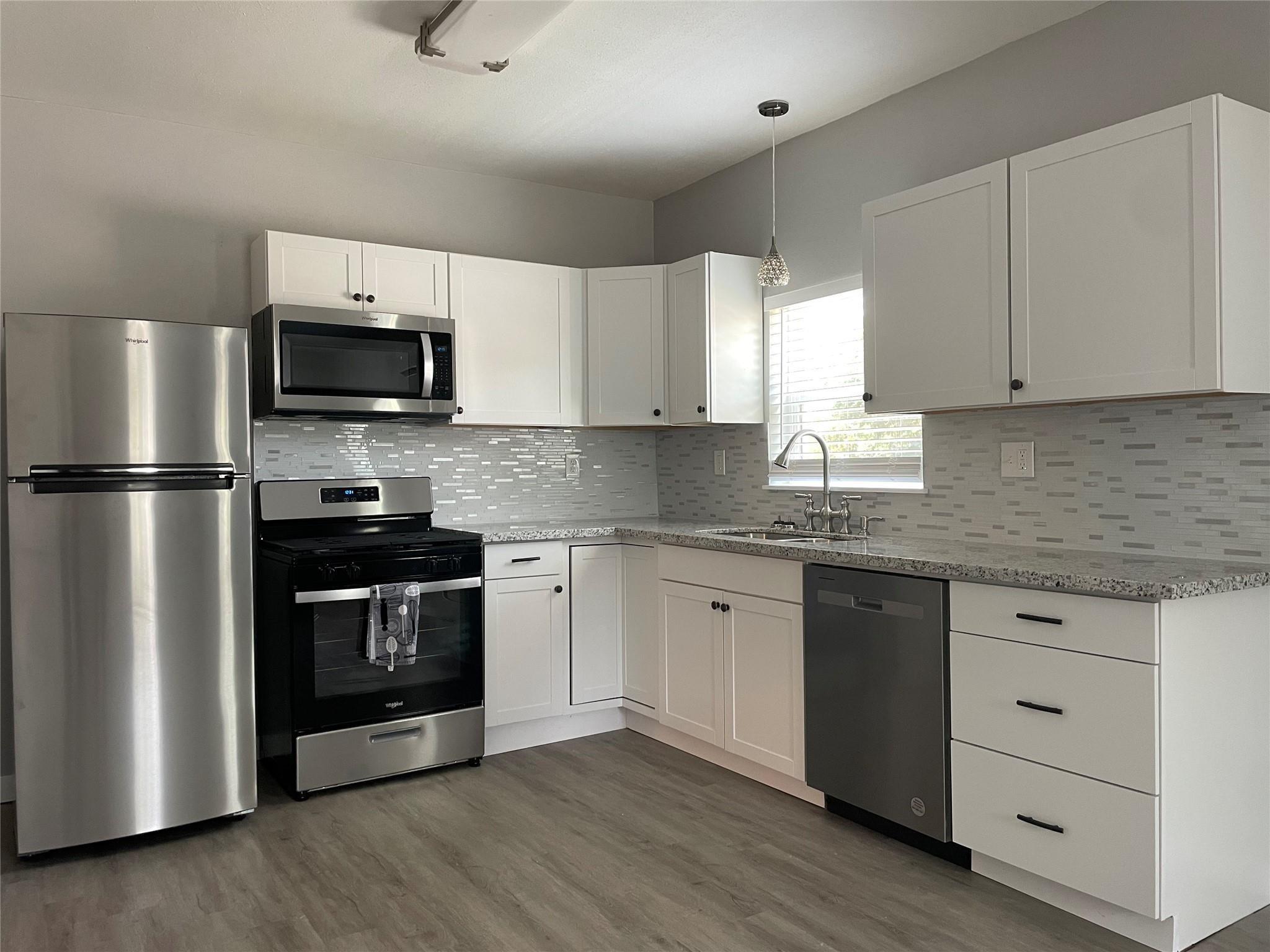 40th St, Galveston, TX 77550