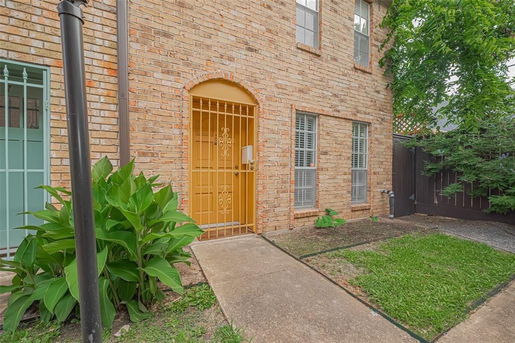 Moritz Dr, Houston, TX 77055