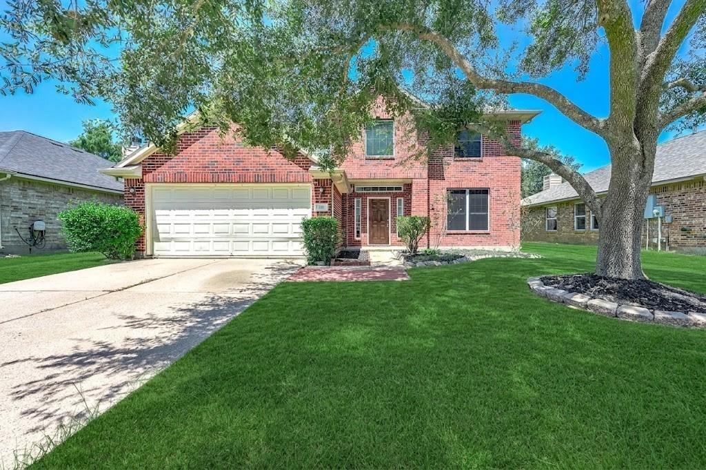 Creek Shore Ln, Pearland, TX 77581
