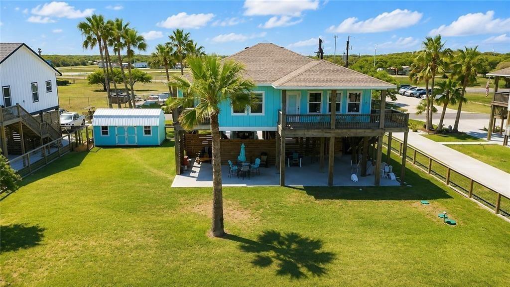 S Young St, Rockport, TX 78382