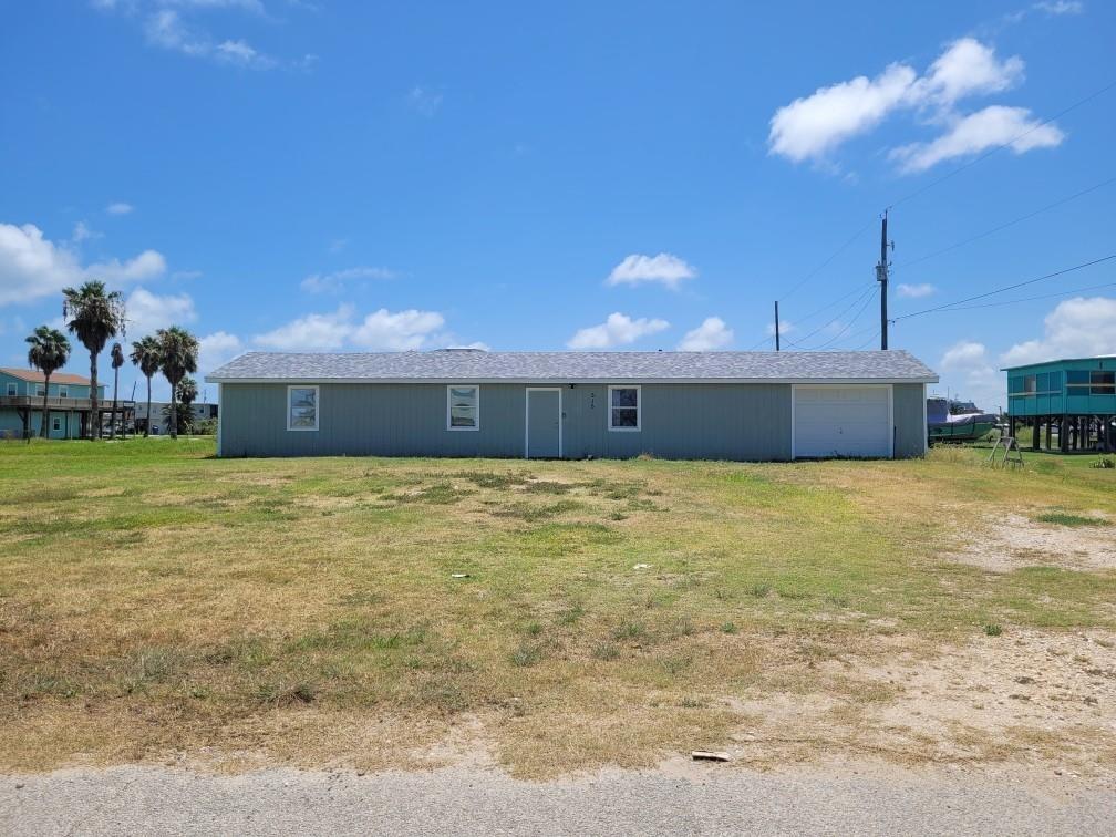 Thunder Rd, Freeport, TX 77541