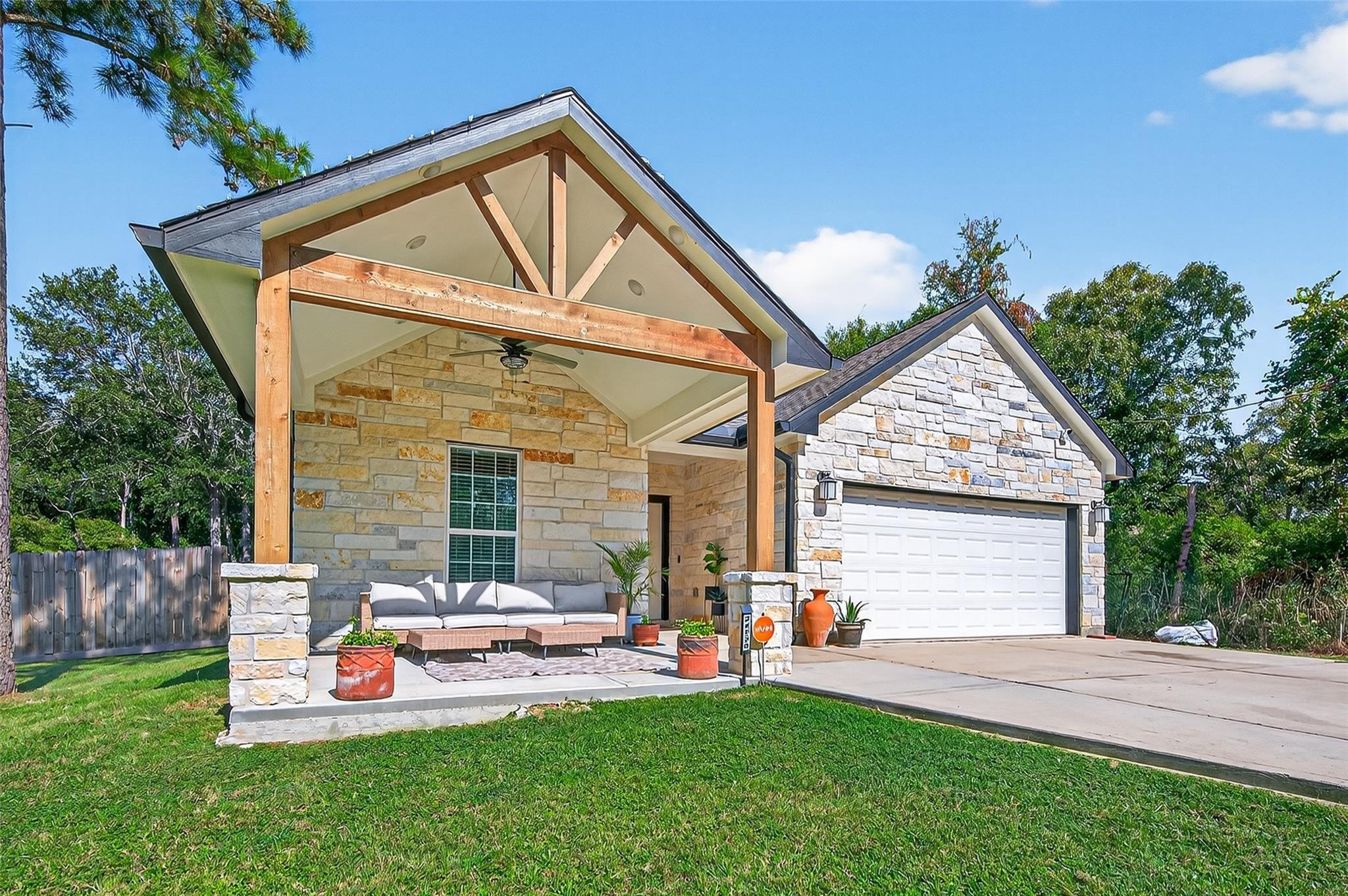 Kildare St, Hempstead, TX 77445