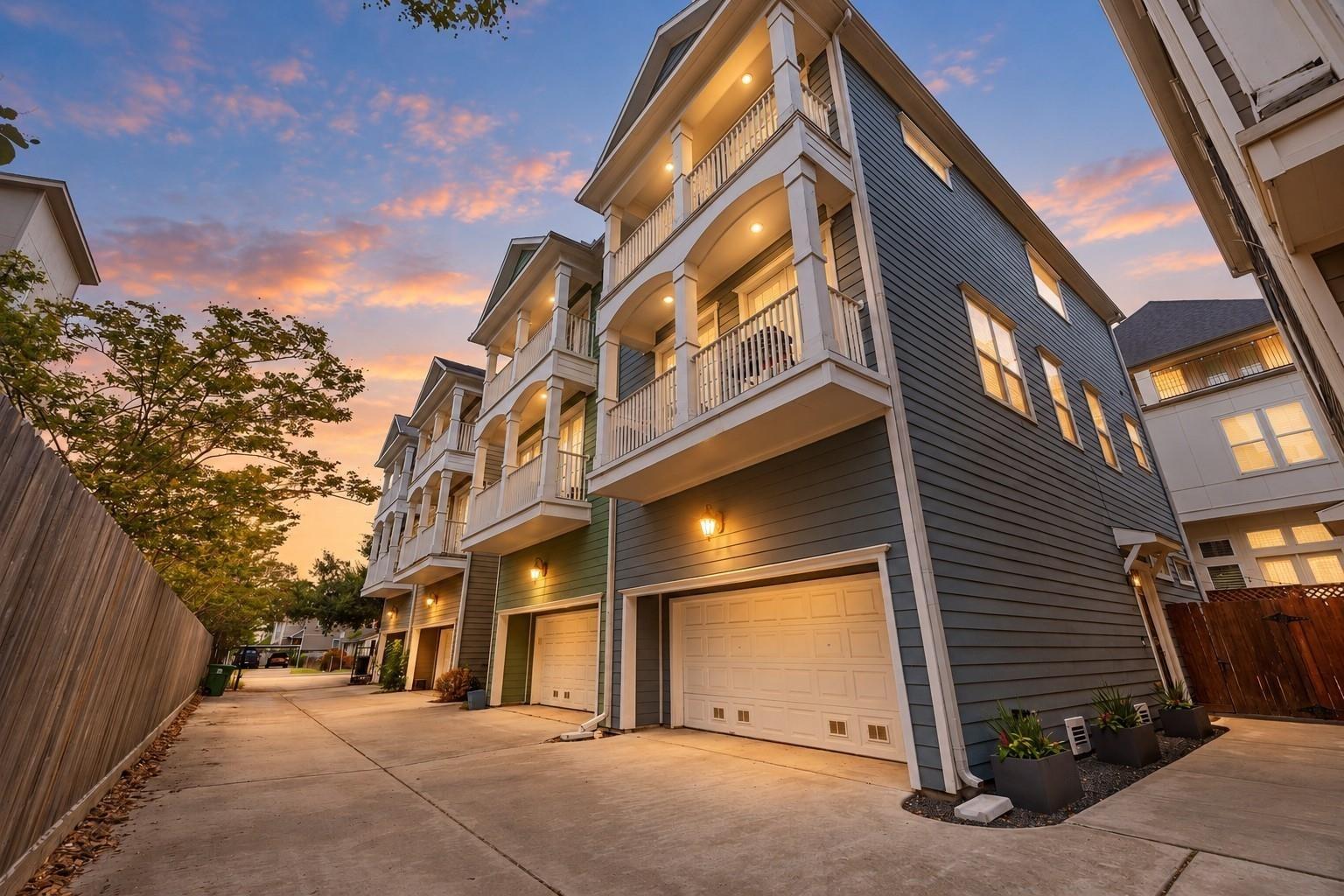 W 24th St, Houston, TX 77008