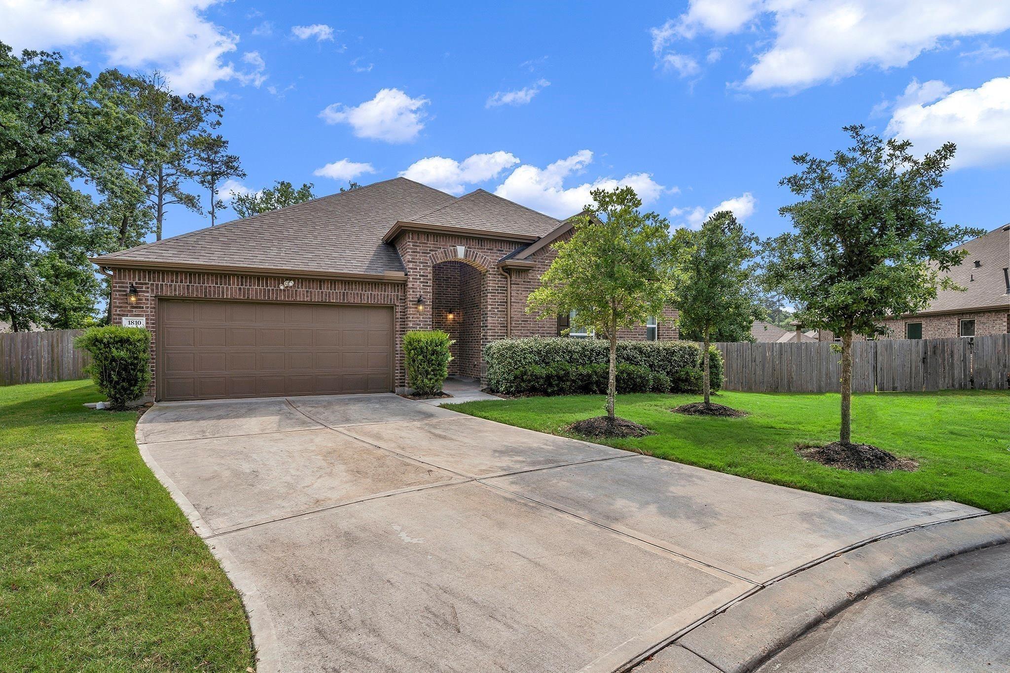 Daly Way, Conroe, TX 77304