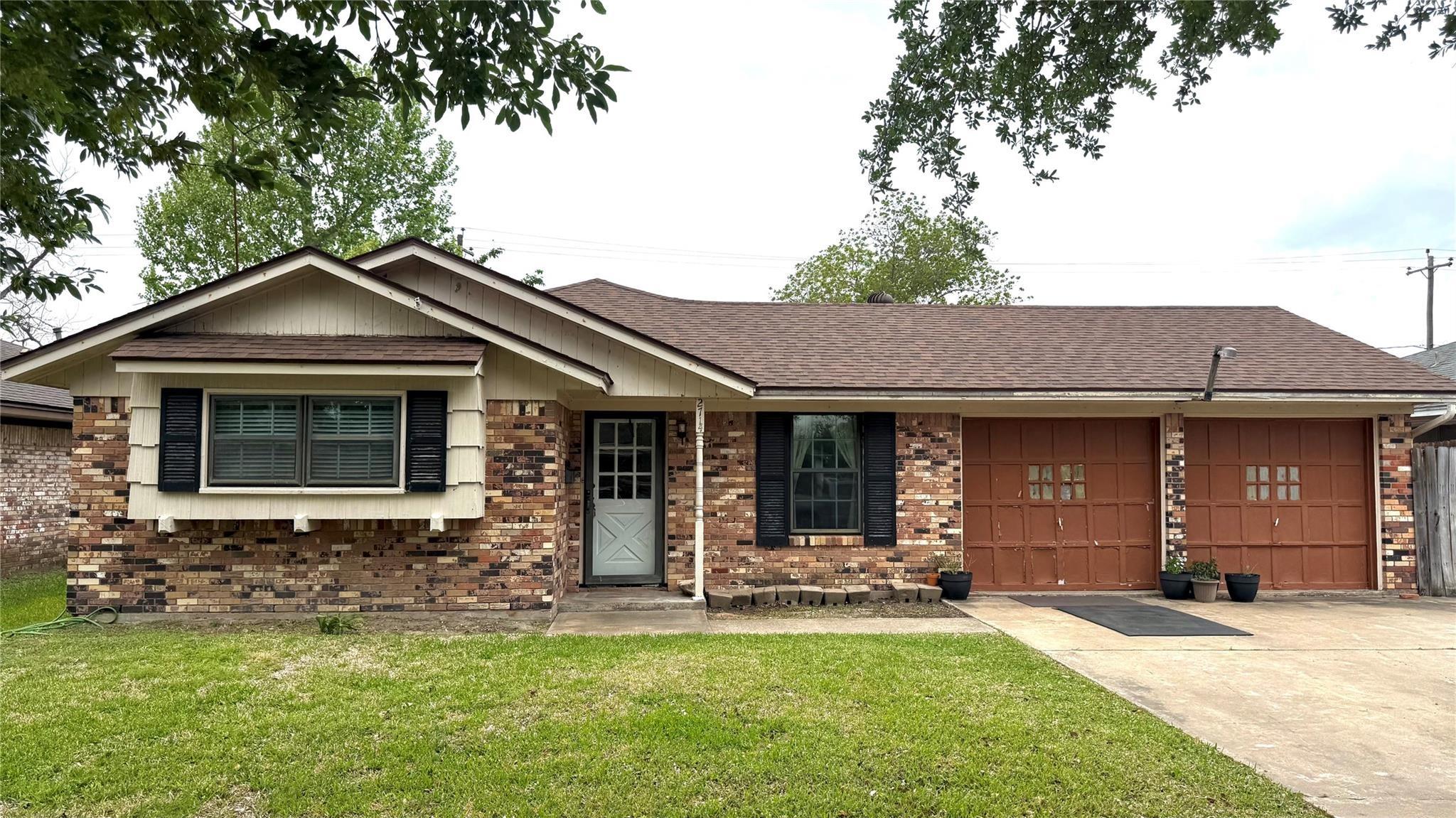 San Jacinto Dr, Pasadena, TX 77502