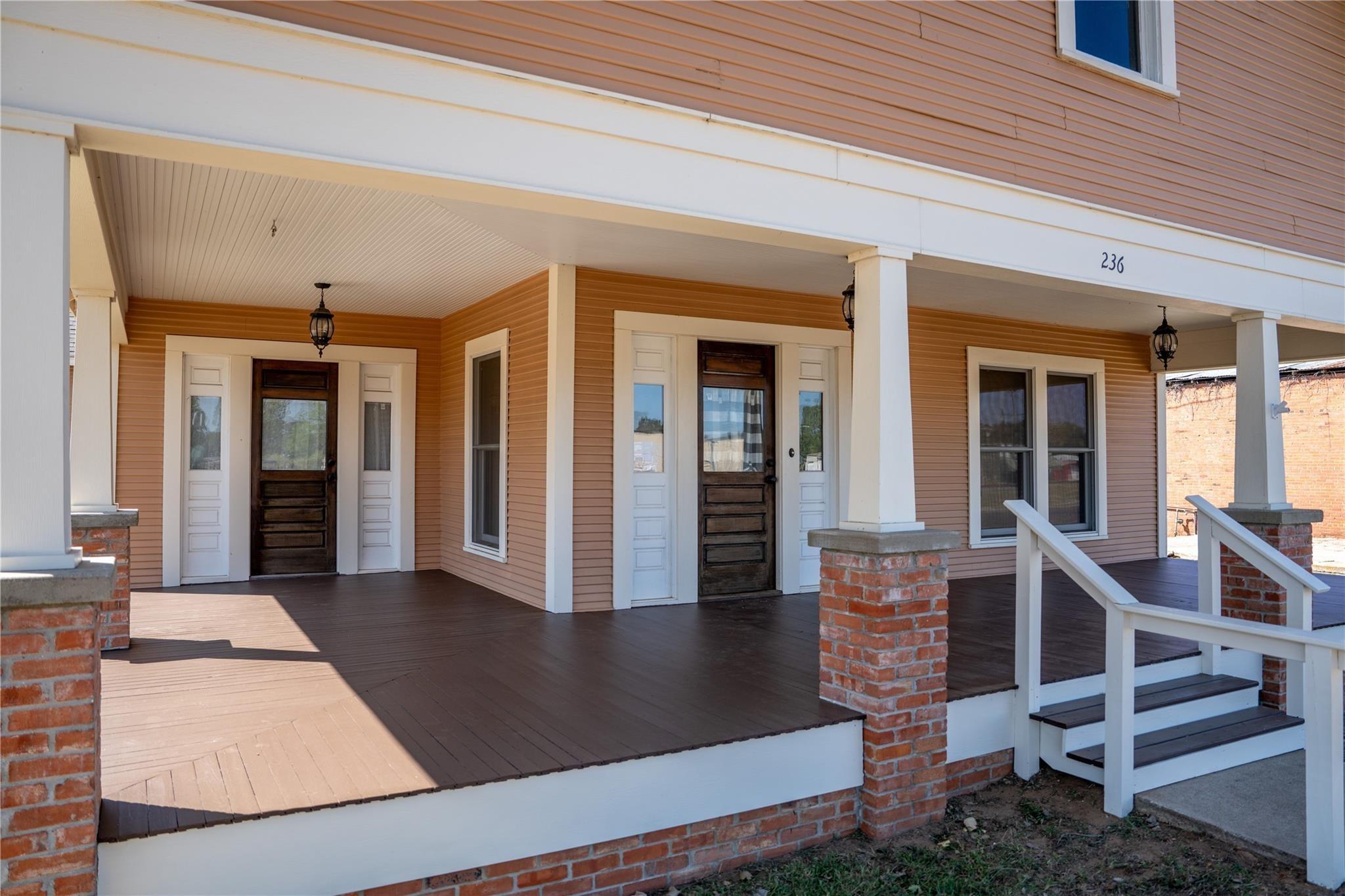 S Main St, Grapeland, TX 75844