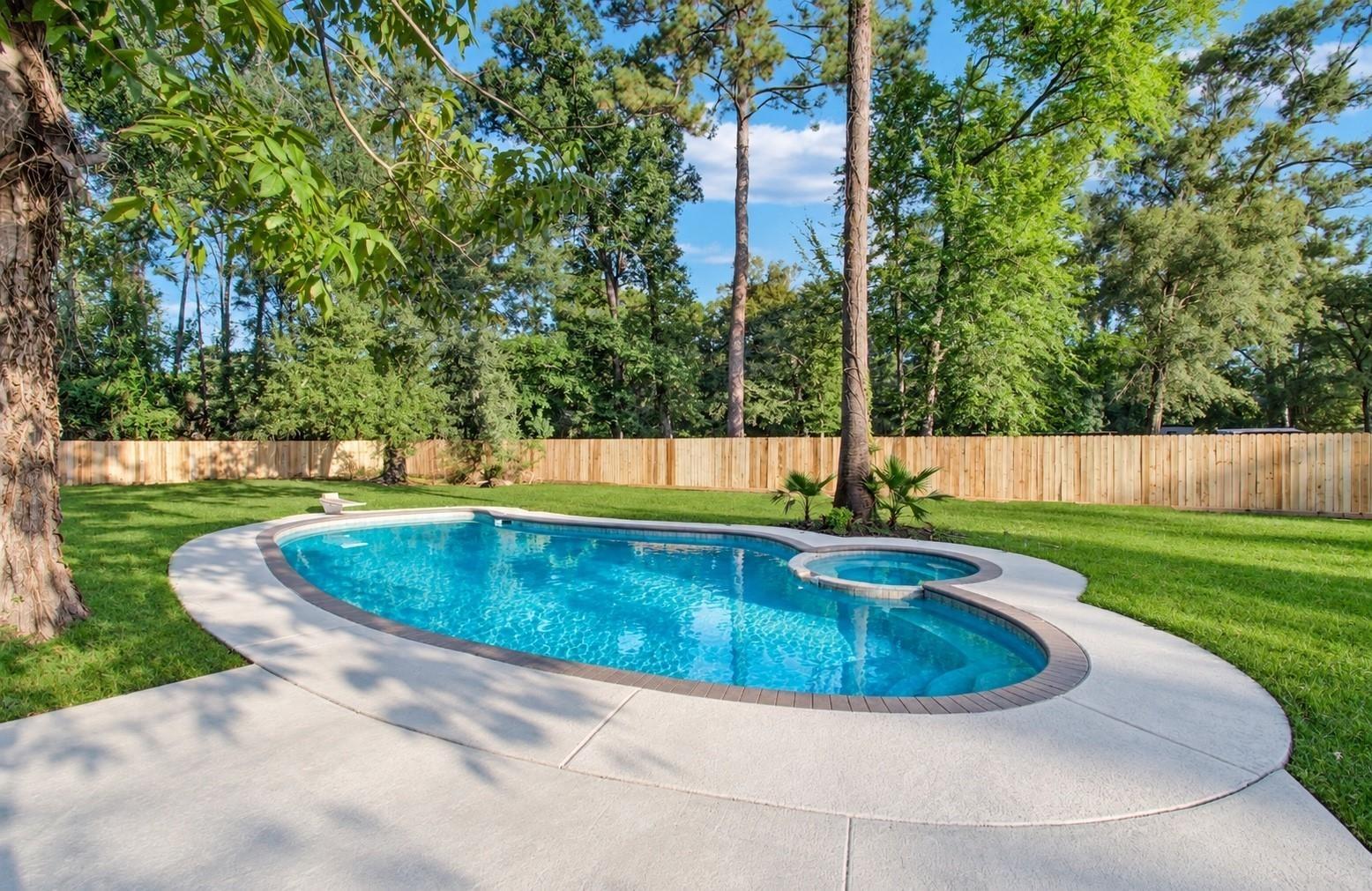 Charleston Dr, Splendora, TX 77372