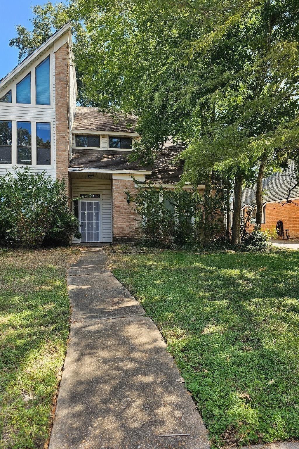 Clover Lane Ct, Houston, TX 77066