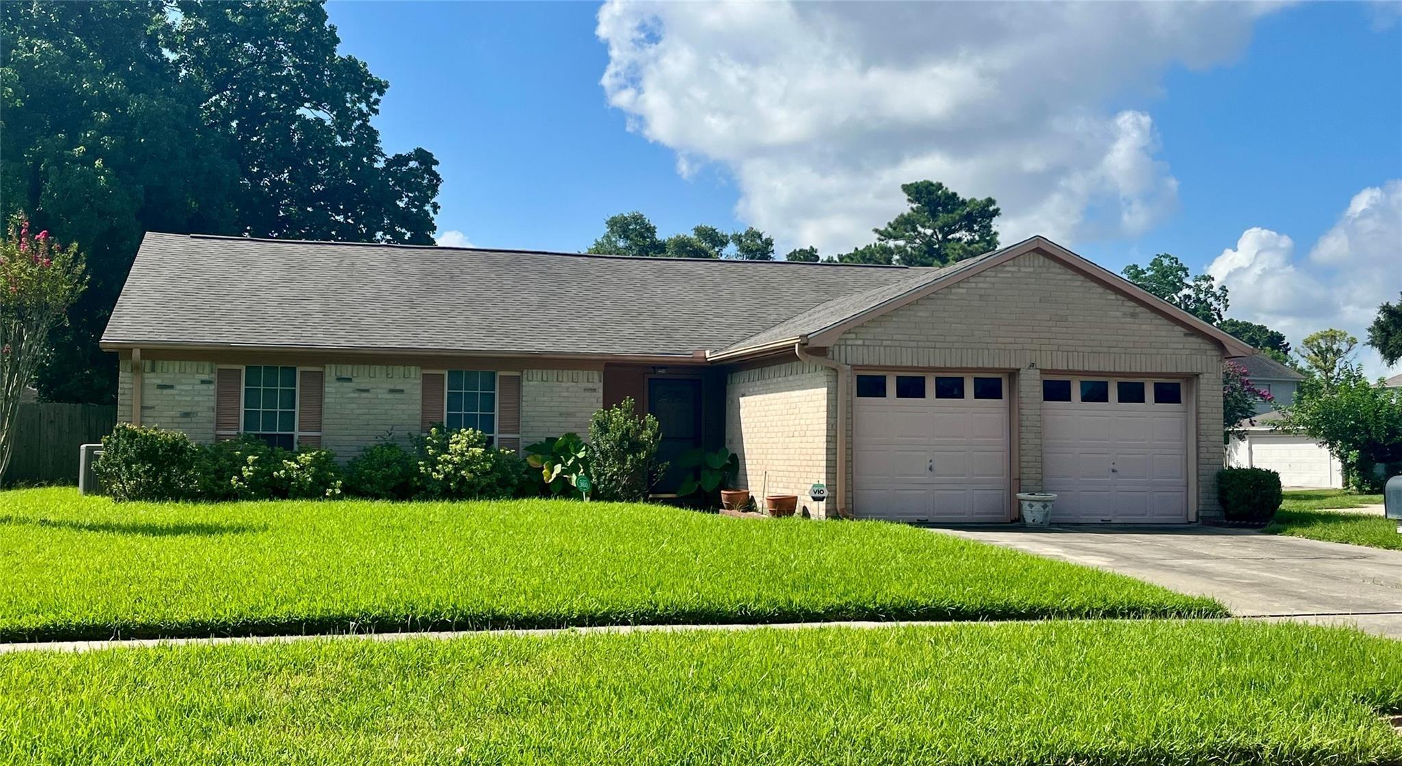 Crescent Moon Dr, Houston, TX 77064