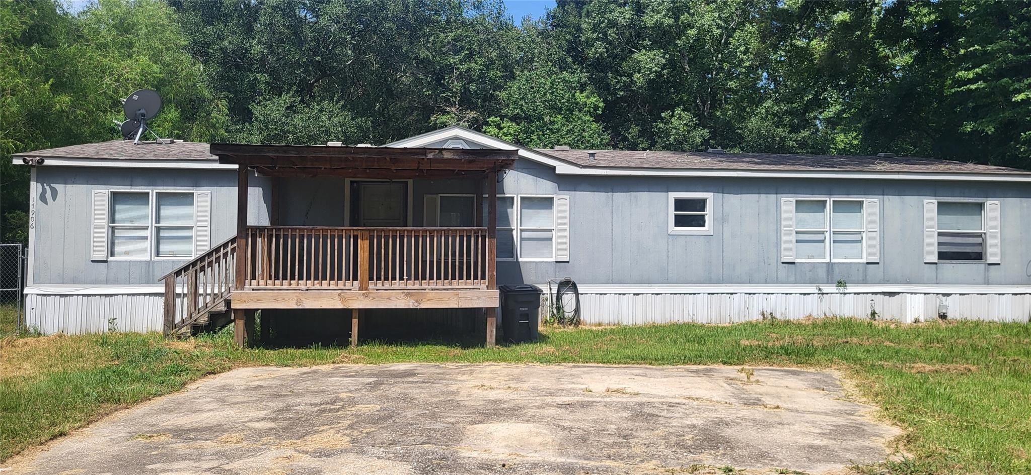 Alexandria Dr, Conroe, TX 77302