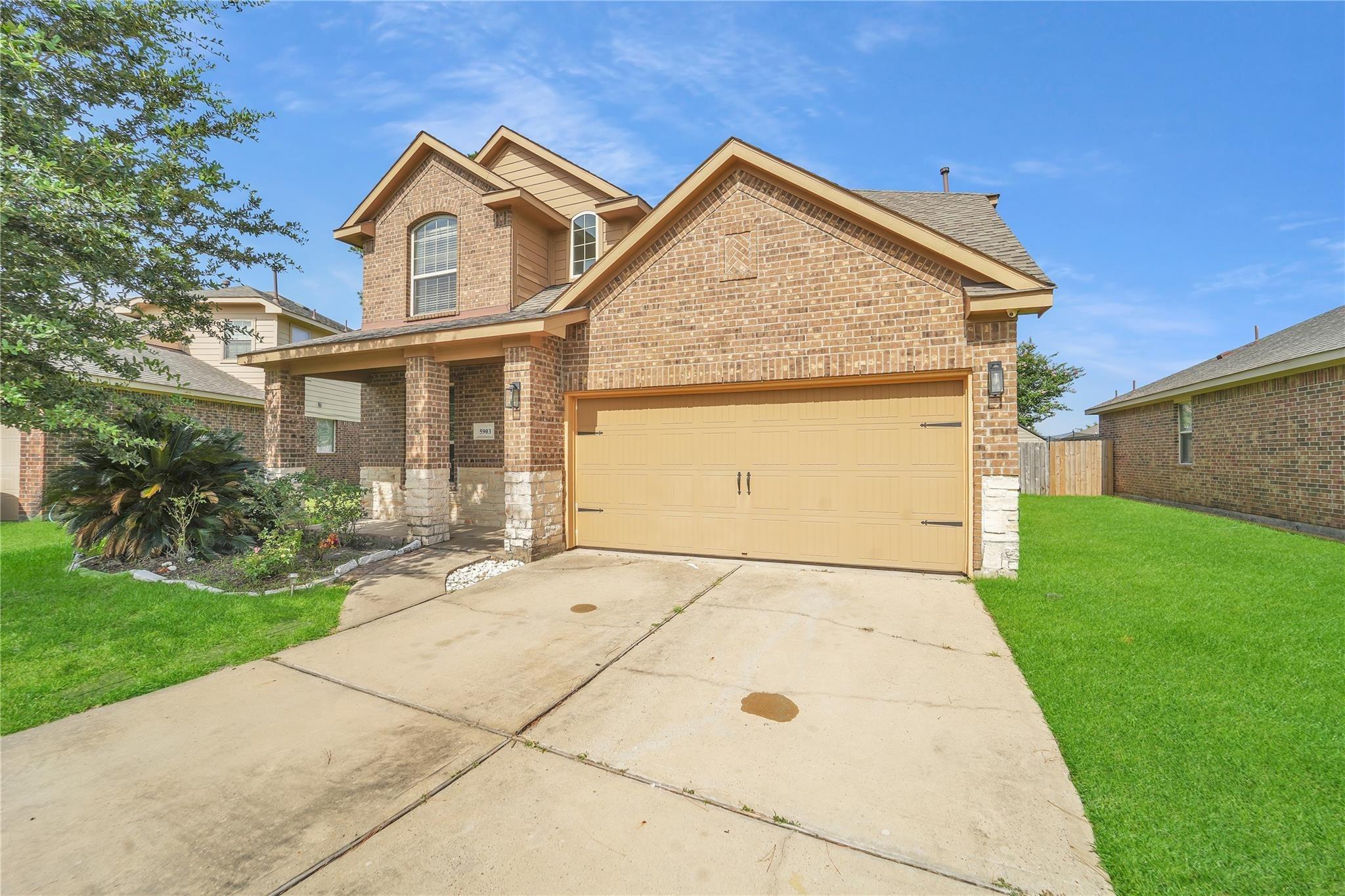 Carpenters Hollow Ct, Houston, TX 77049
