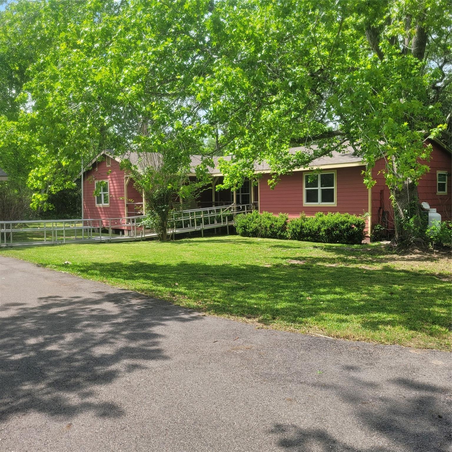 Avenue U St, Santa Fe, TX 77517