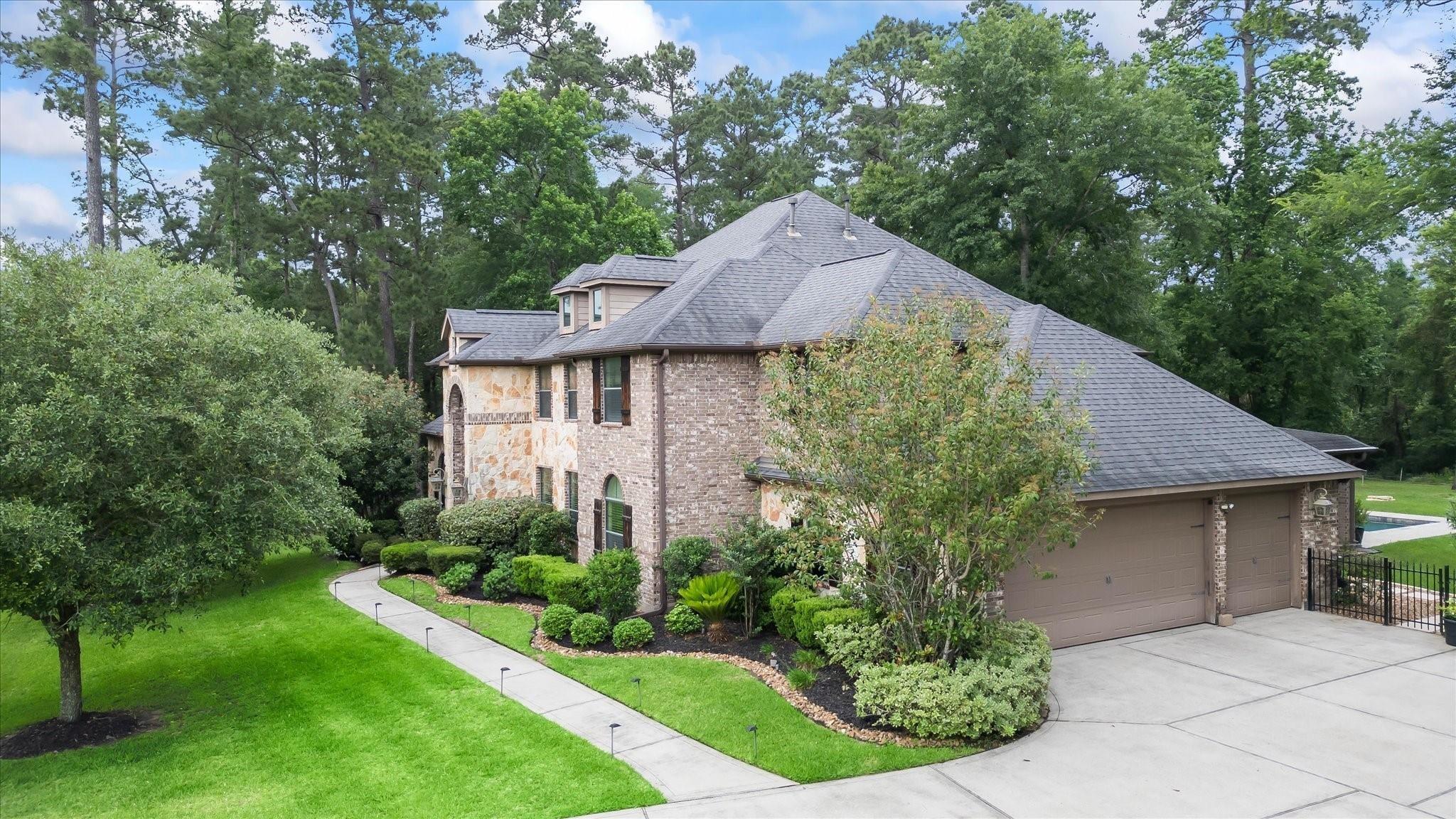 Autumnwood Dr, Magnolia, TX 77354