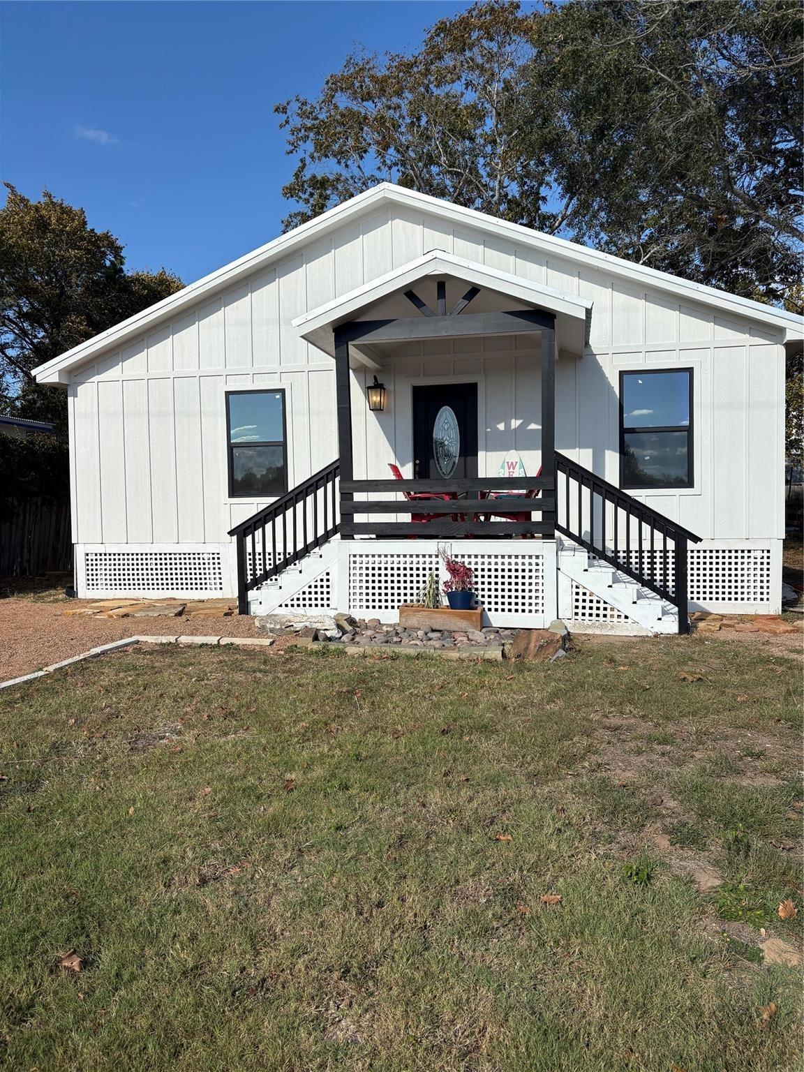 Front St, New Ulm, TX 78950