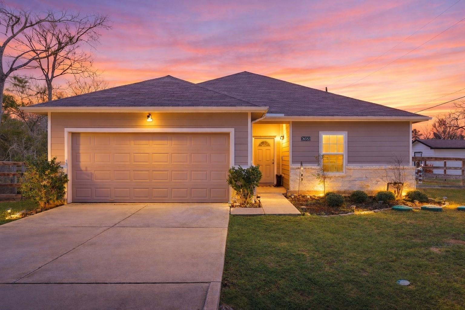 Armadillo Dr, Hempstead, TX 77445