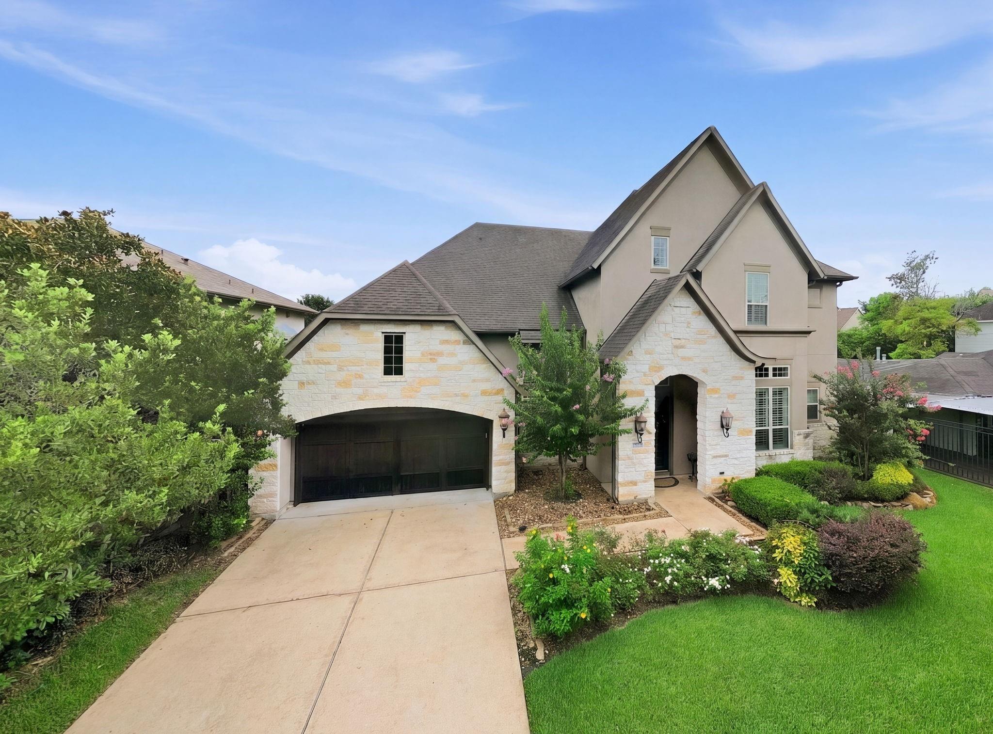 Whispering Pines Dr, Houston, TX 77055
