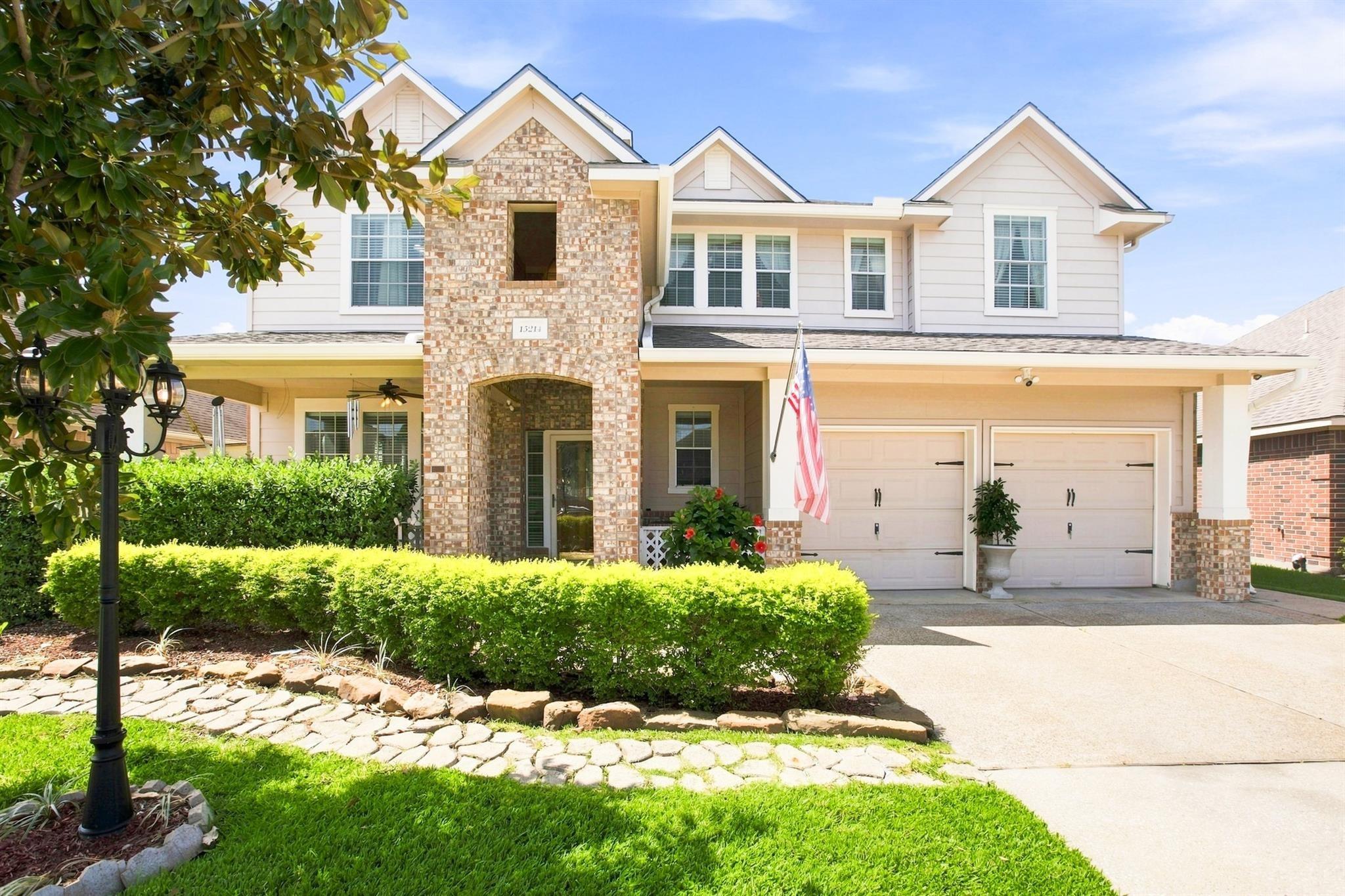 Walden Park Ct, Houston, TX 77049