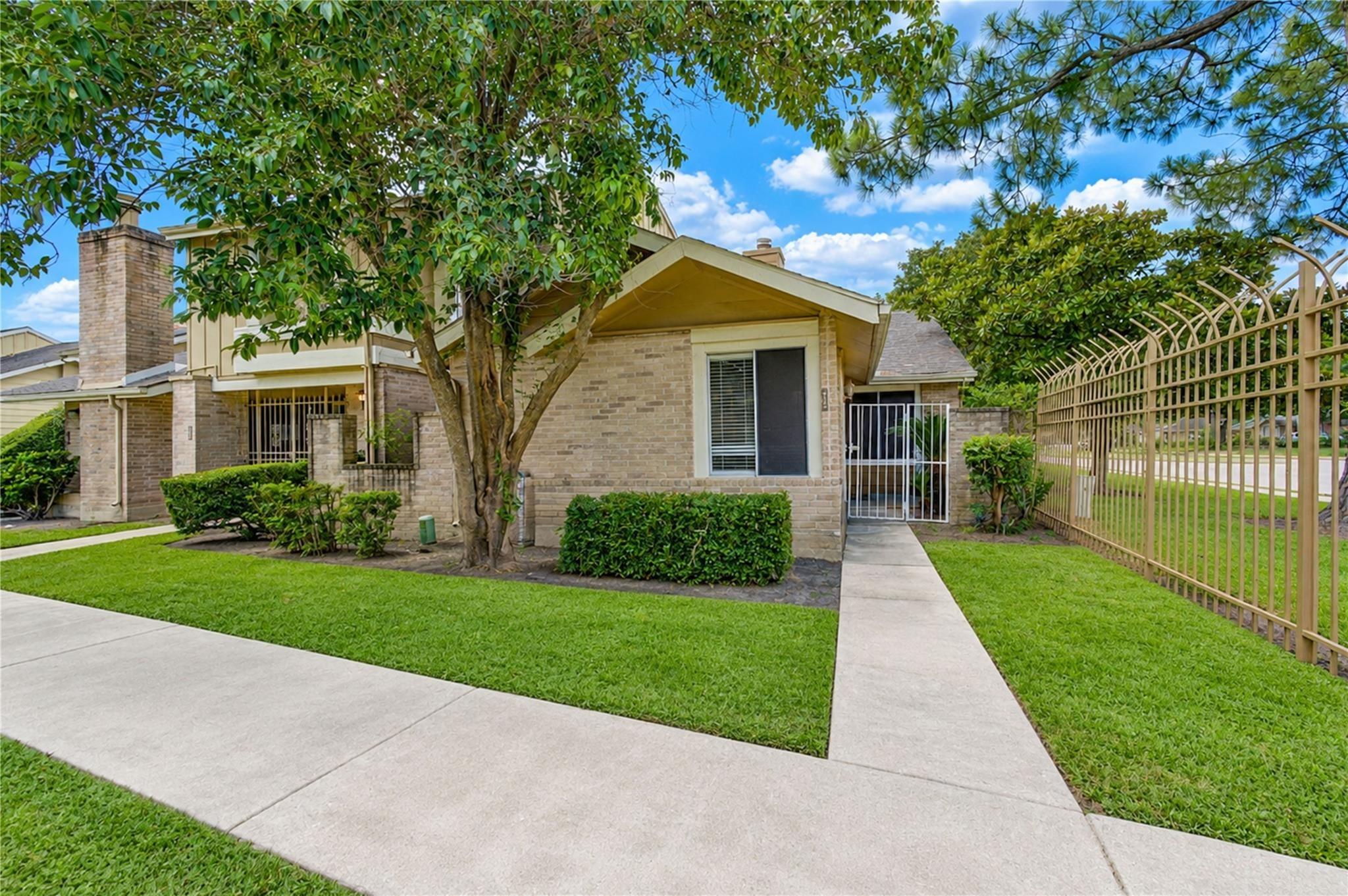 W Airport Blvd, Houston, TX 77035