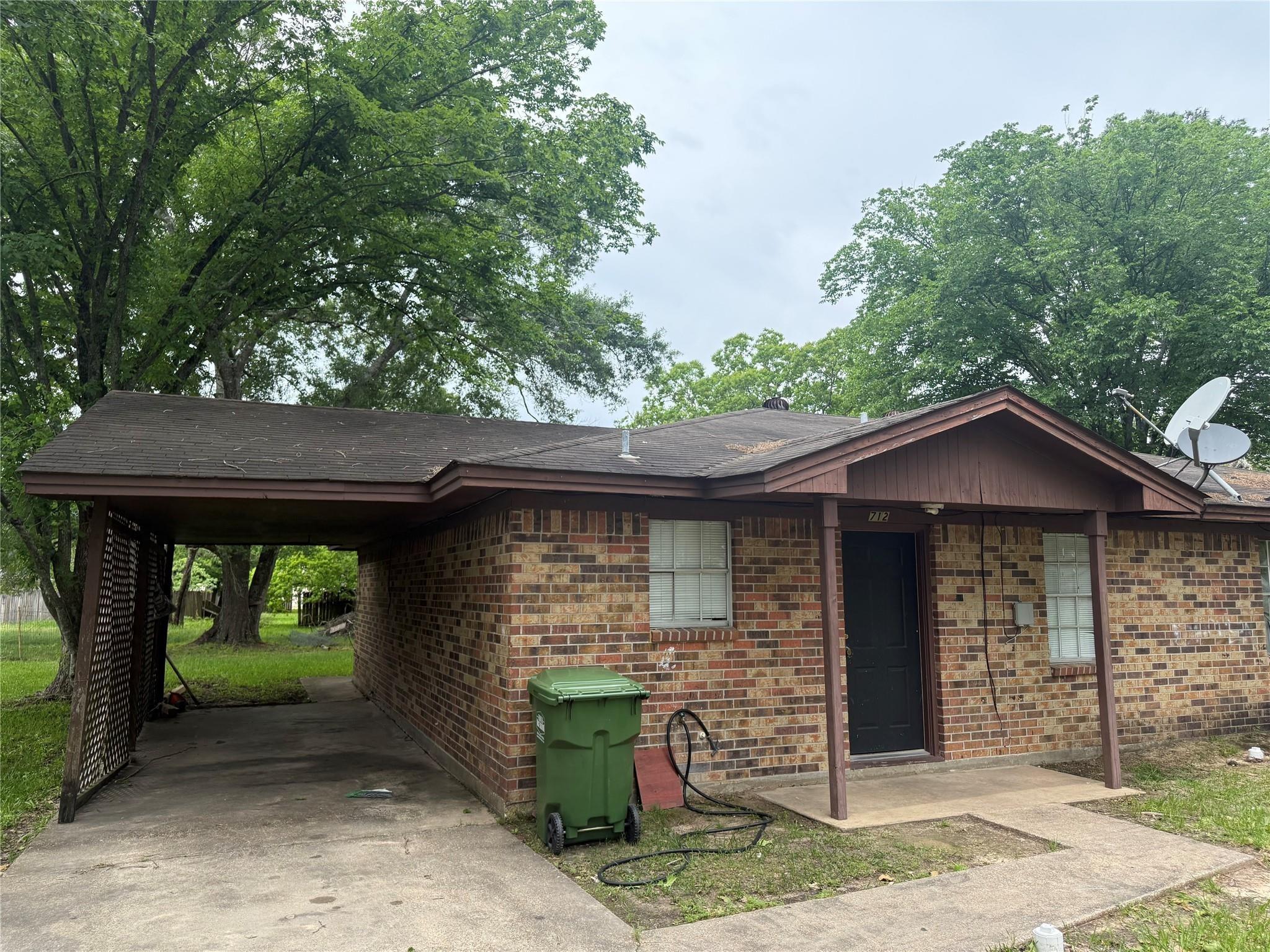 & 1411, Cleveland, TX 77327