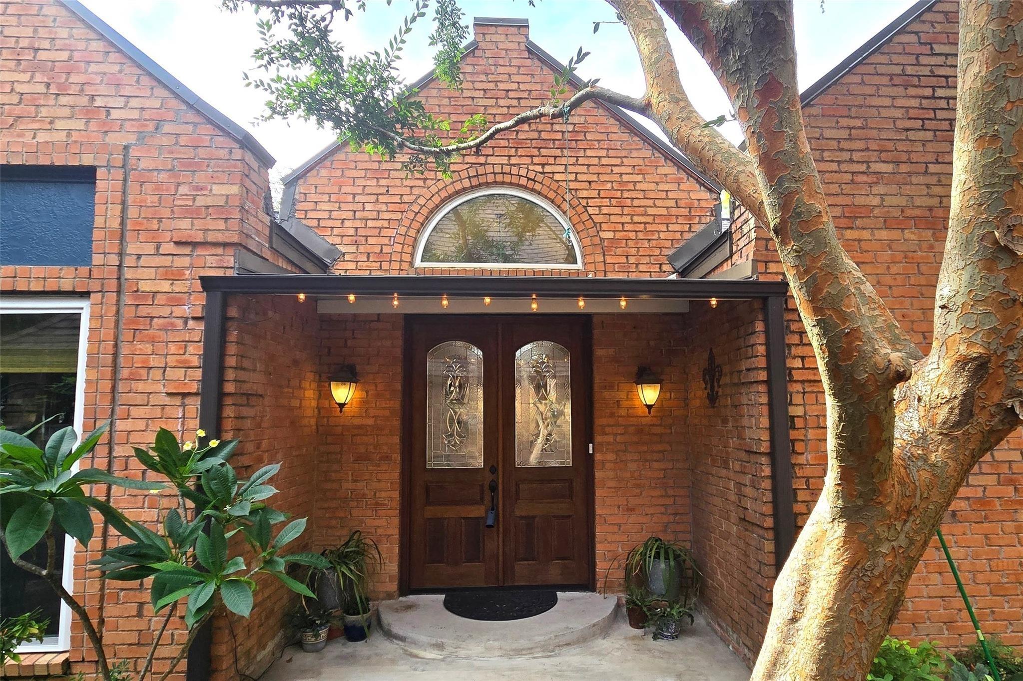 Misty Lake Dr, Sugar Land, TX 77498