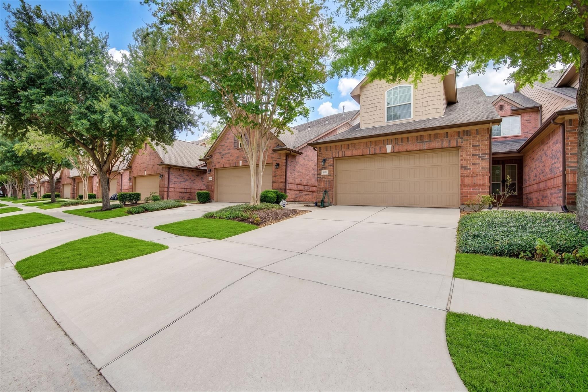 Glenwood Canyon Ln, Houston, TX 77077