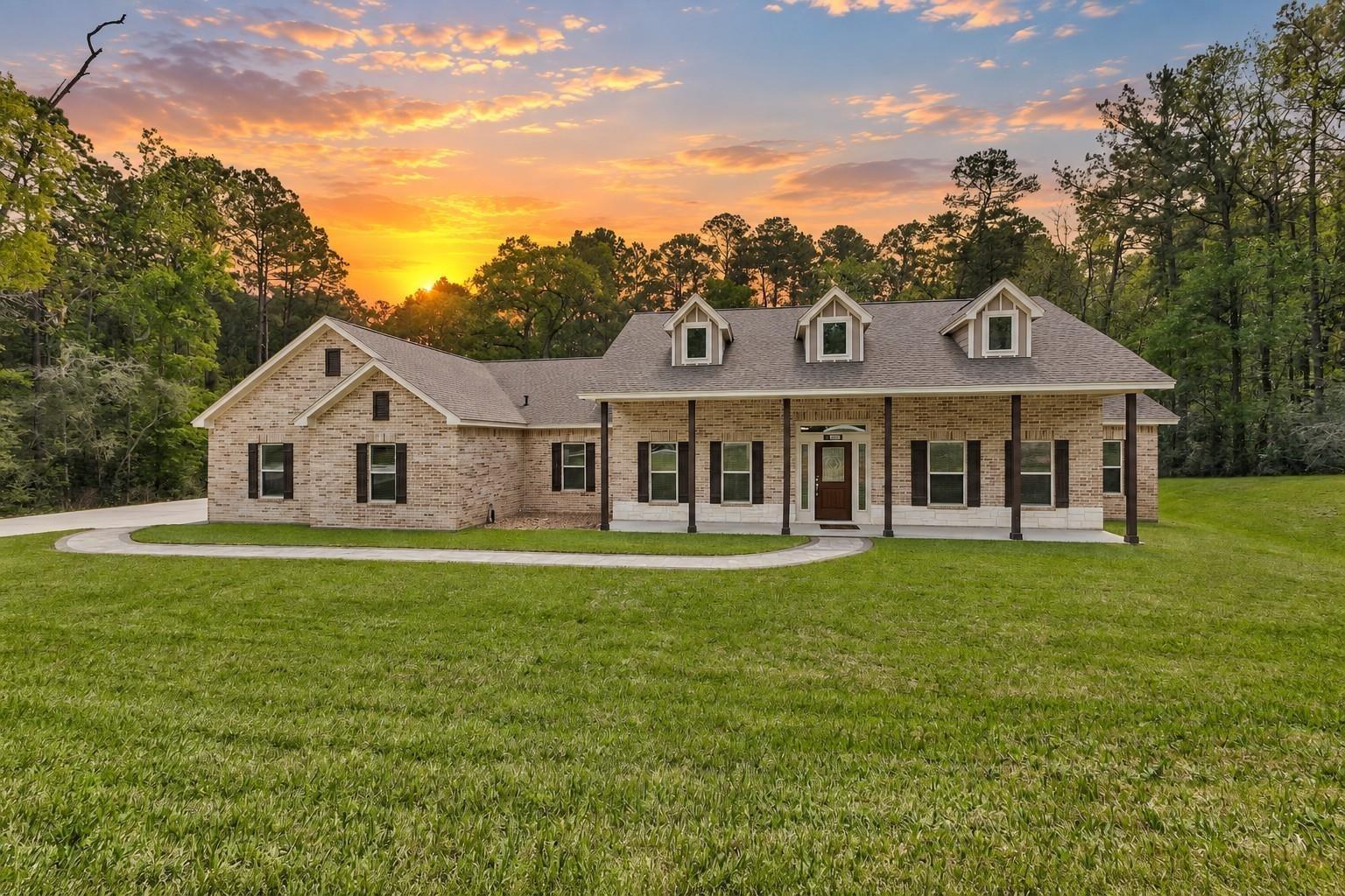 Sky Oak Ln, Huntsville, TX 77340
