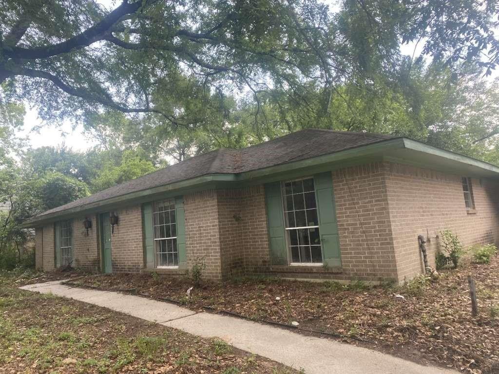 N Woodloch St, Conroe, TX 77385