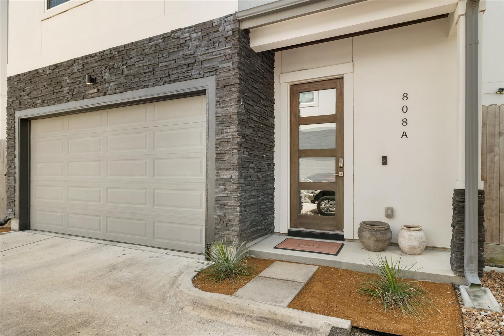 Woodcrest Dr, Houston, TX 77018