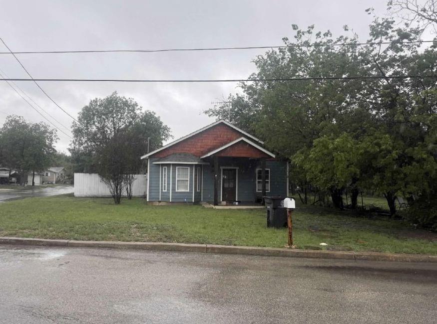 W Mill St, New Braunfels, TX 78130