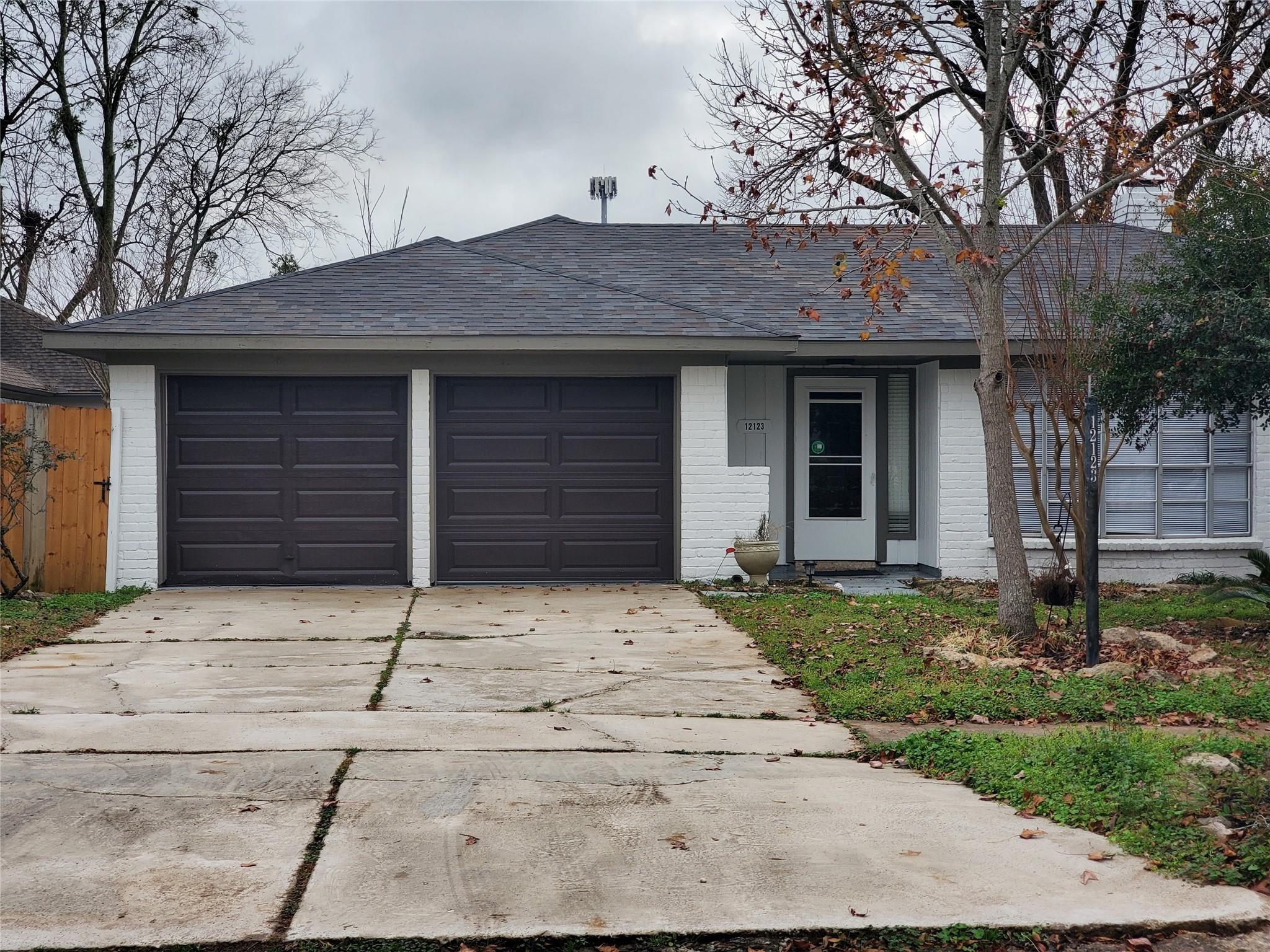 Sea Shore Dr, Houston, TX 77072
