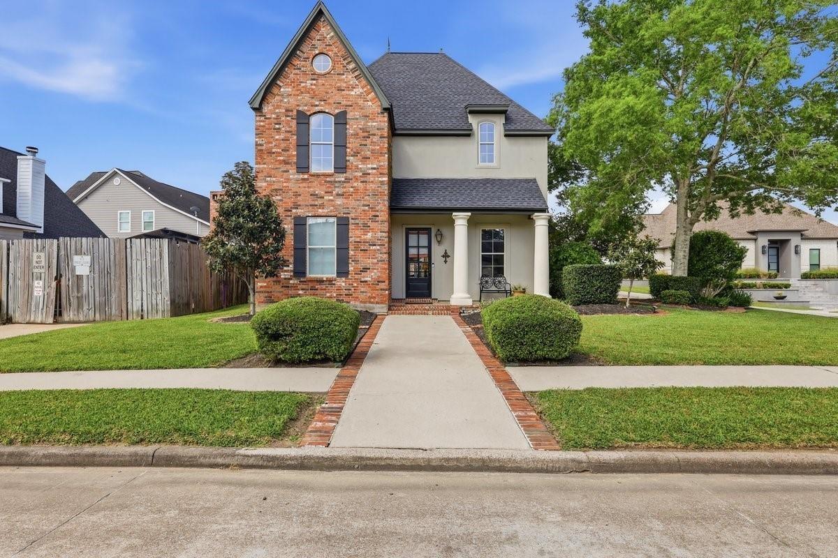 Silkwood Cir, Port Neches, TX 77651