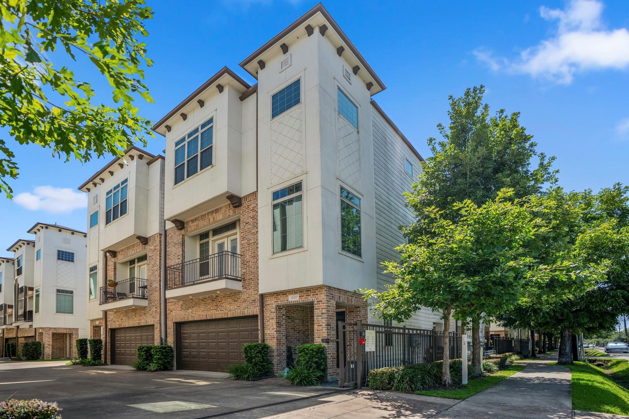 W 26th St, Houston, TX 77008