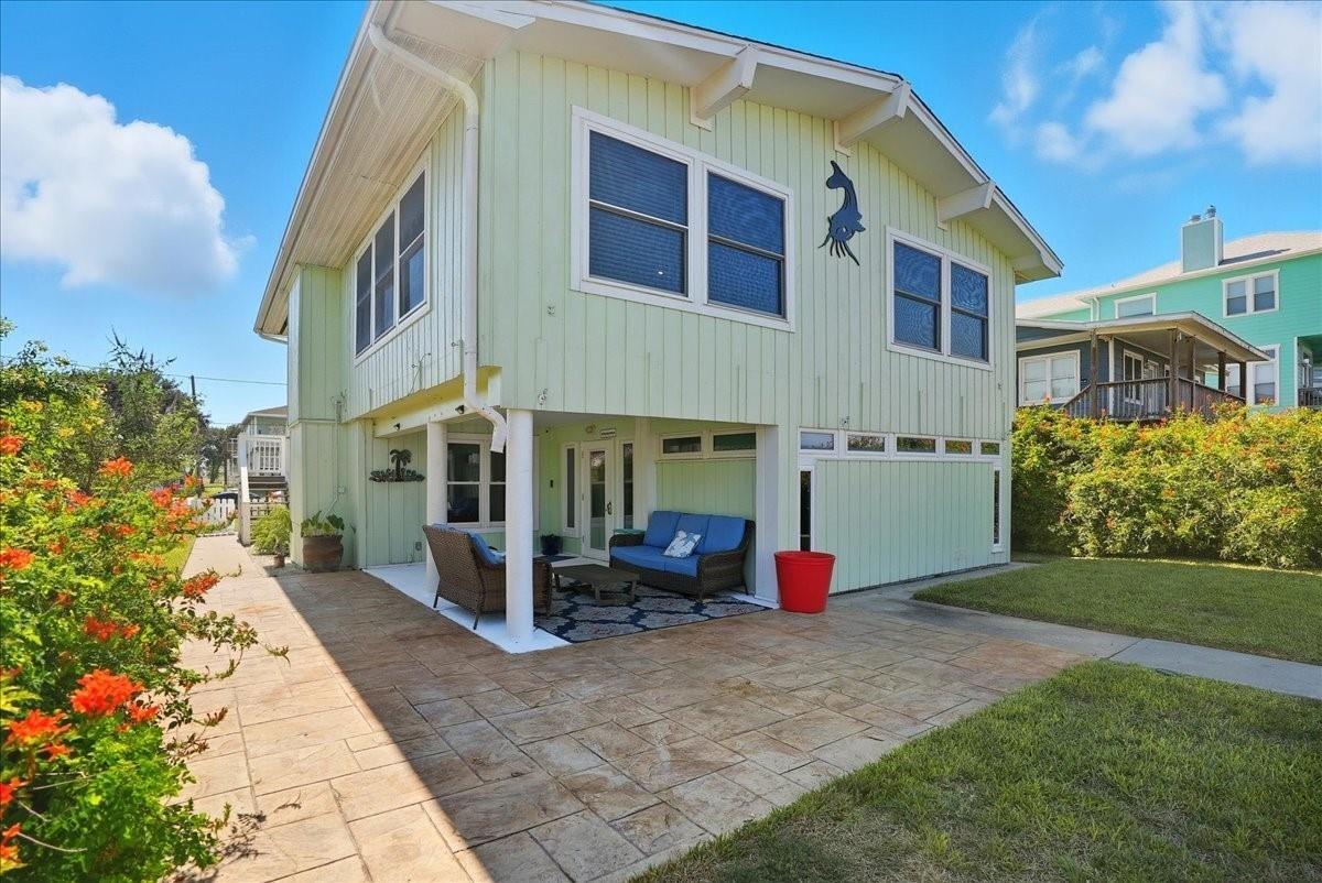 Starboard Ave, Rockport, TX 78382